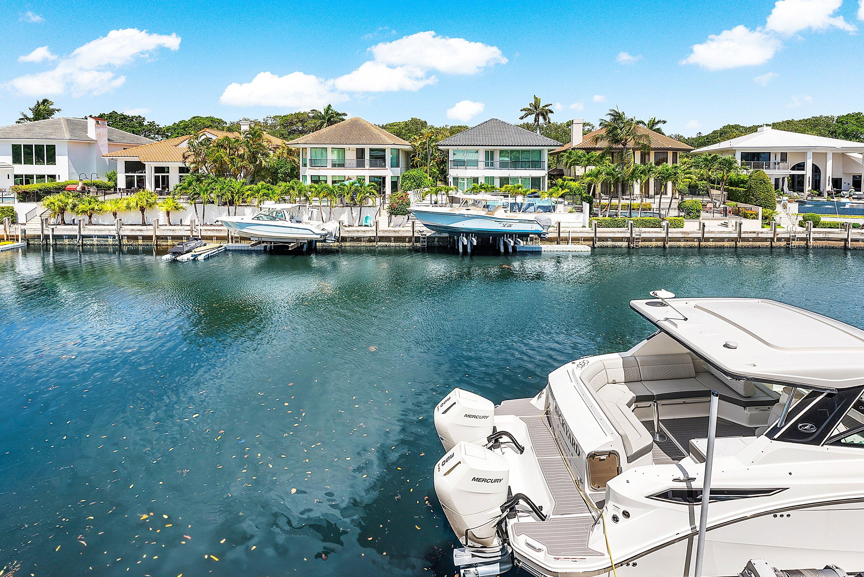 Foto de propiedad en 662 Boca Marina Court, Boca Raton, FL 33487 Boca Raton con MLS# 
