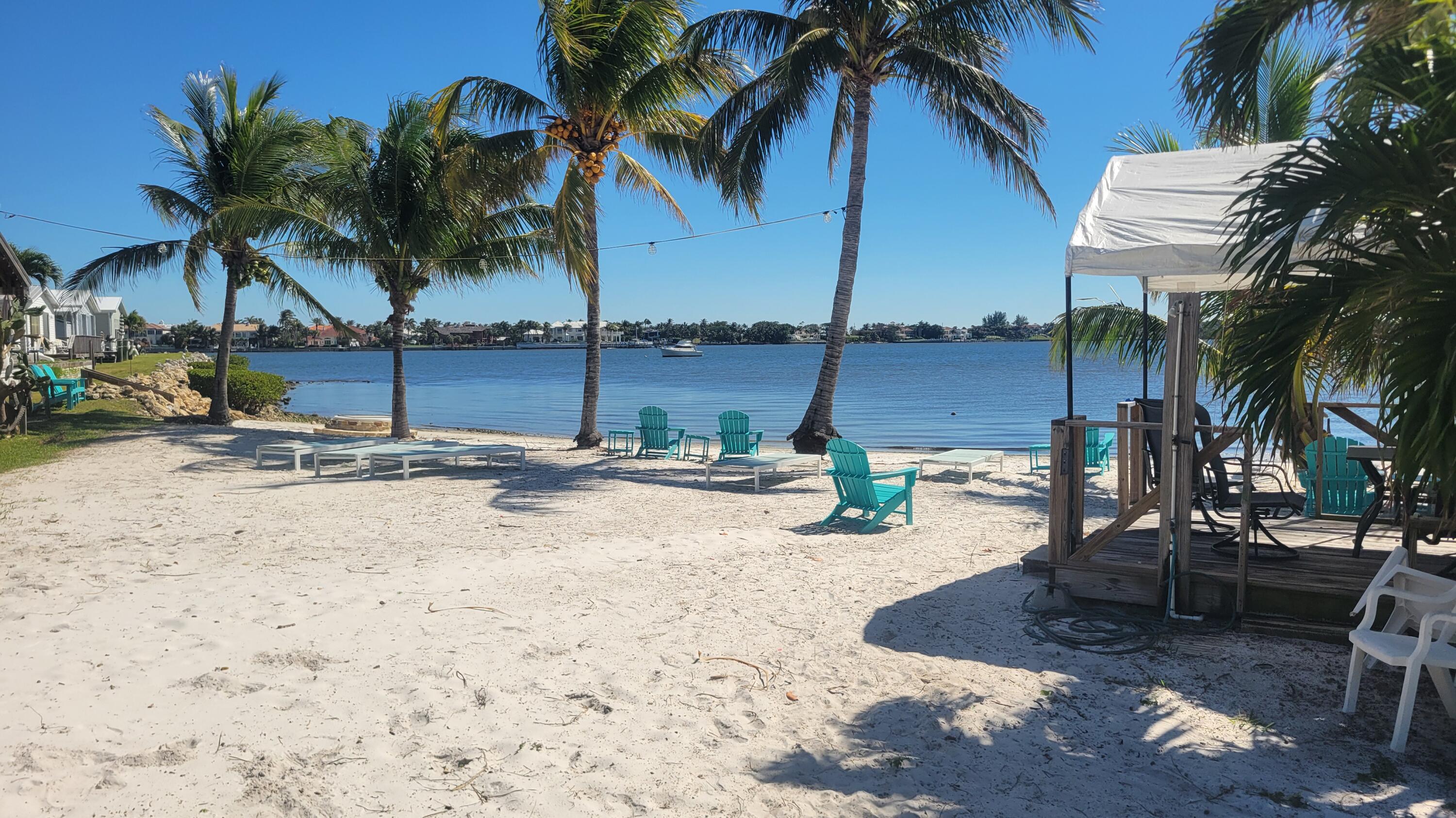Vendido 9 N Loafing Street, Hypoluxo, FL 33462, Hypoluxo, FL 33462