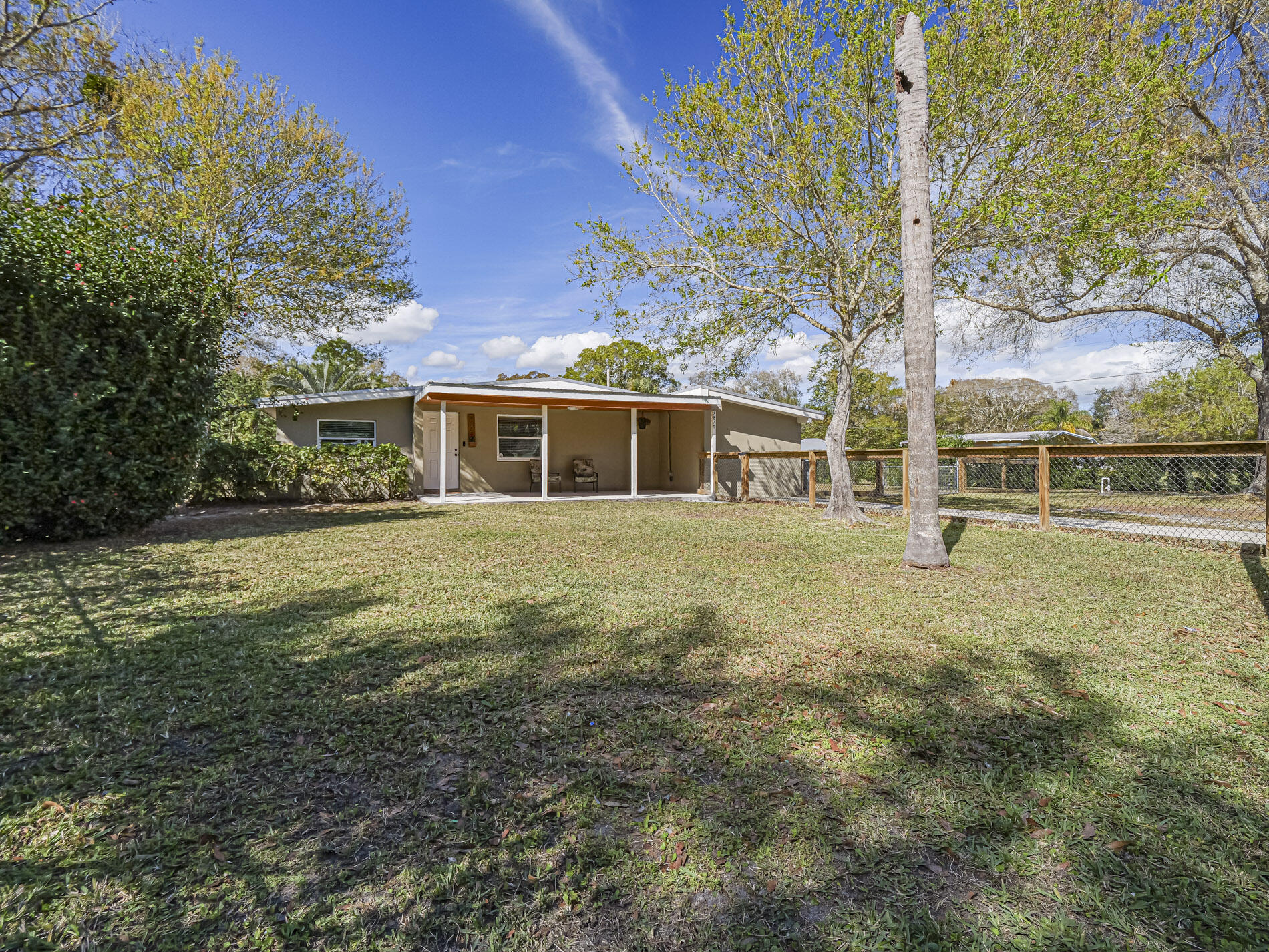 Foto de propiedad en 2875 58th Court, Vero Beach, FL 32966 Vero Beach con MLS# 