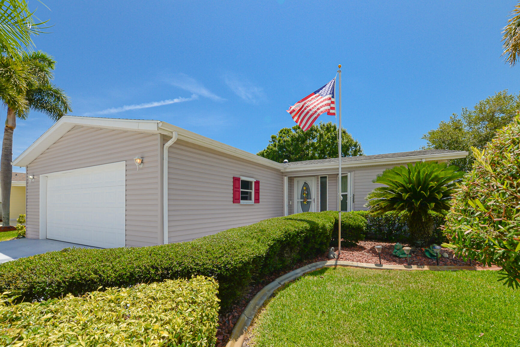 Foto de propiedad en 3225 Scarlet Tanager Court, Port St. Lucie, FL 34952 Port St. Lucie con MLS# 