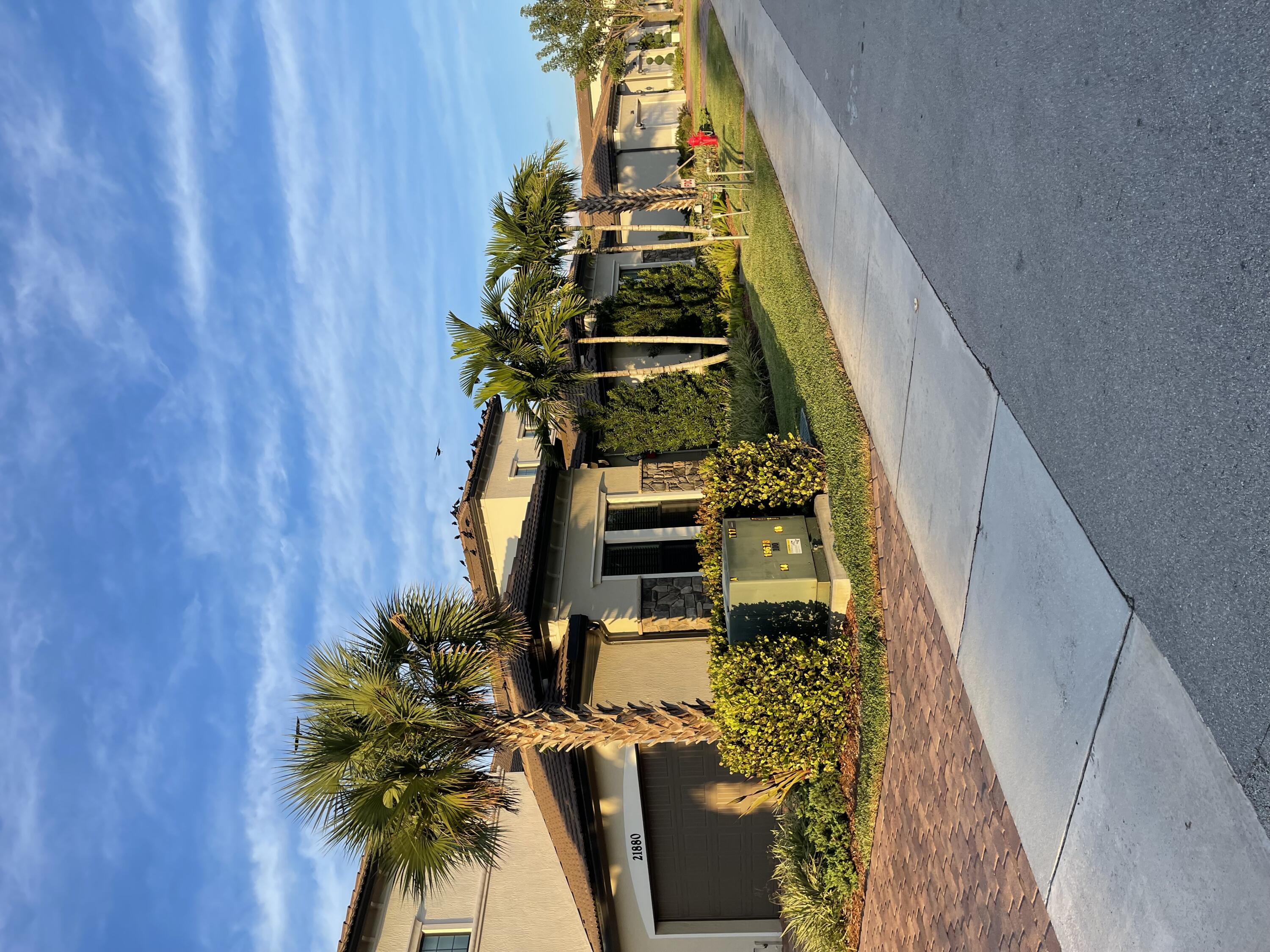 Foto de propiedad en 21872 Canadensis Circle 202, Boca Raton, FL 33428 Boca Raton con MLS# 