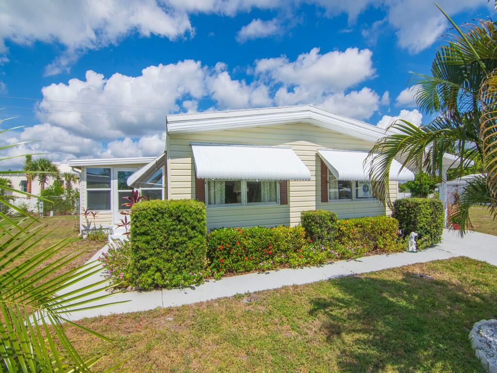 En Venta 196 NE Emerald Drive, Jensen Beach, FL 34957, Jensen Beach, FL 34957