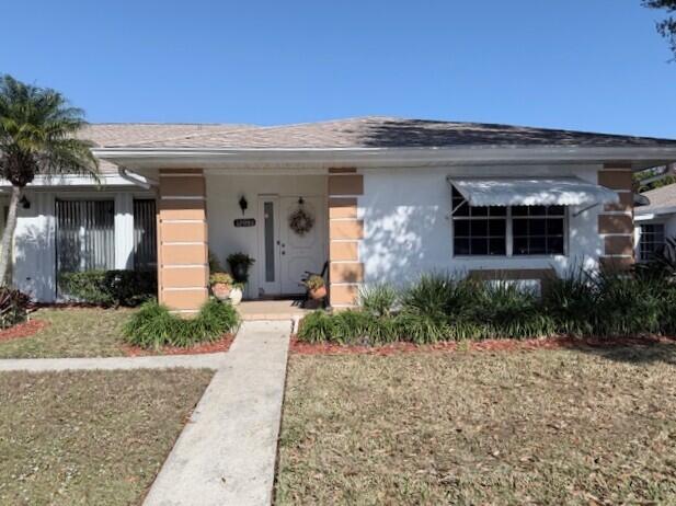 Foto de propiedad en 1206 S Lakes End Drive D, Fort Pierce, FL 34982 Fort Pierce con MLS# 