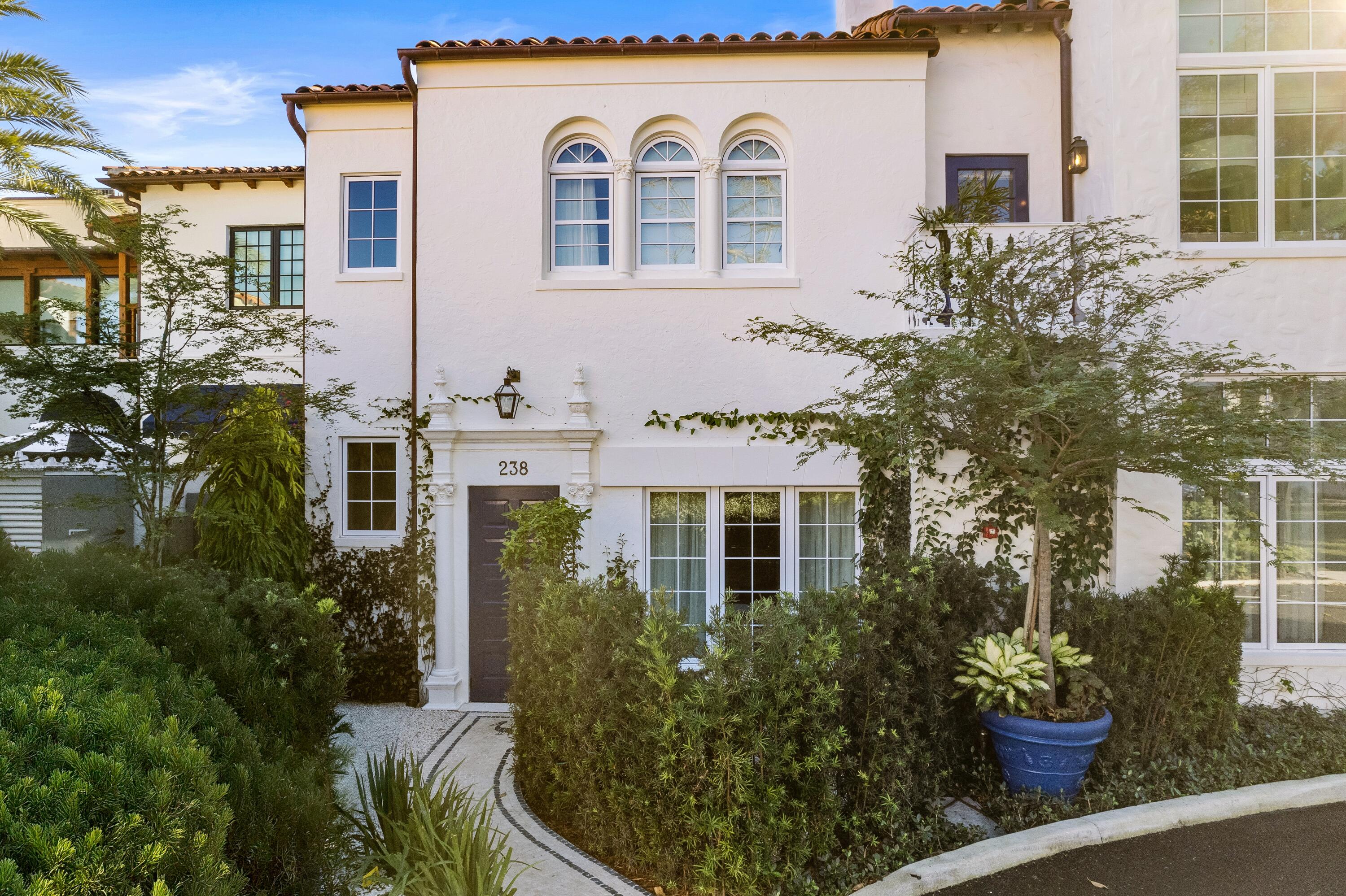 Foto de propiedad en 238 Phipps Plaza, Palm Beach, FL 33480 Palm Beach con MLS# 