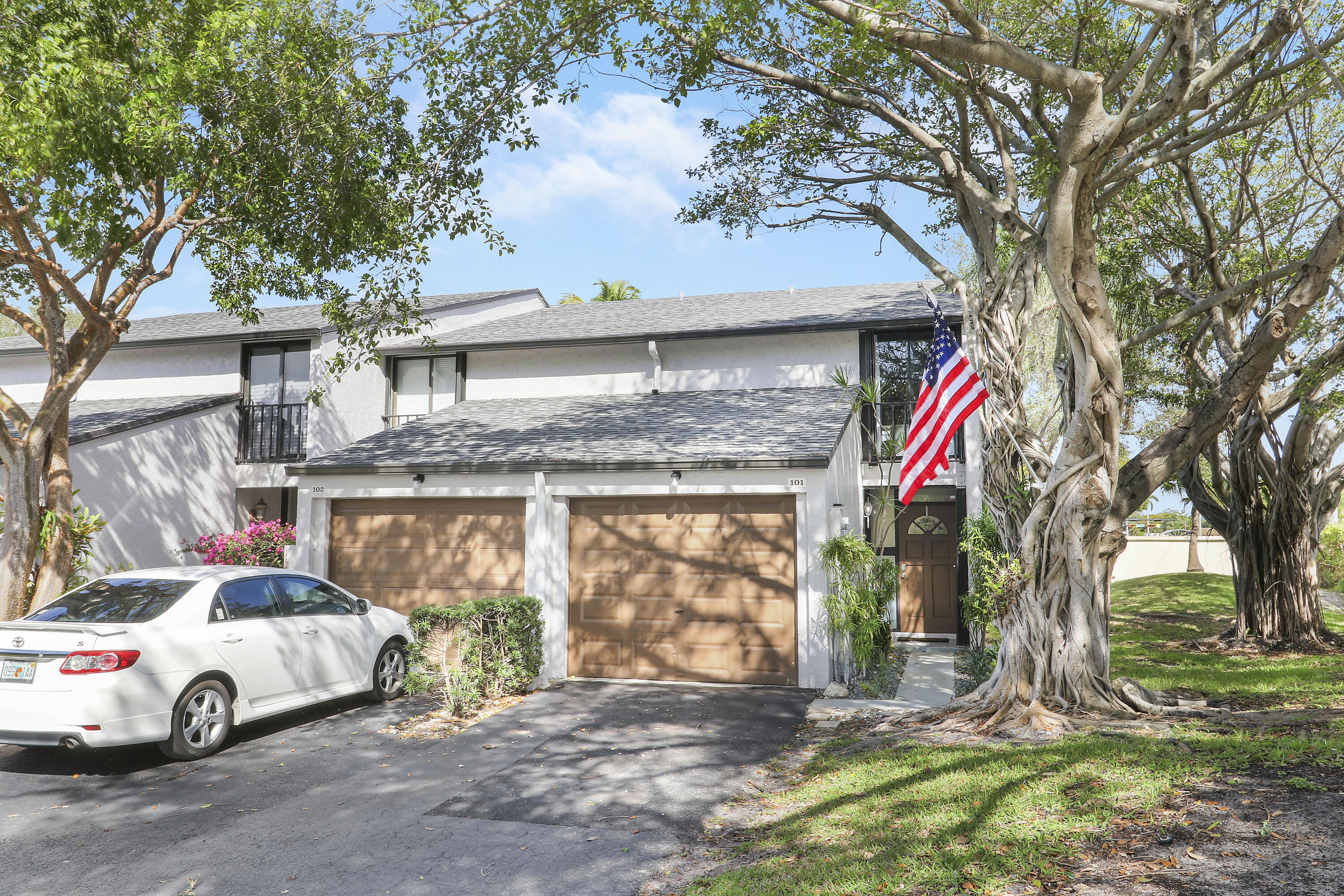 Foto de propiedad en 4801 NW 2nd Avenue 101, Boca Raton, FL 33431 Boca Raton con MLS# 