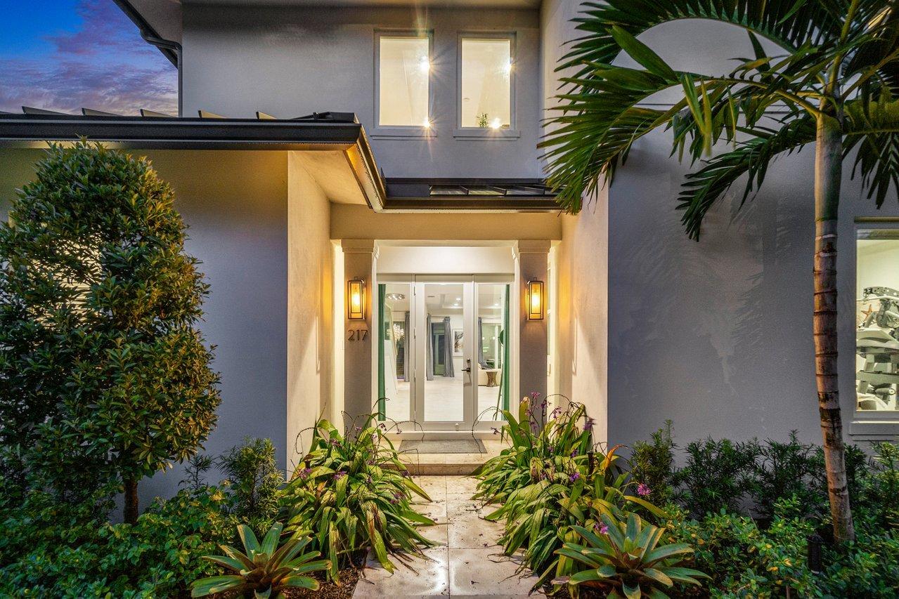 Foto de propiedad en 217 Gulfstream Boulevard, Boynton Beach, FL 33435 Boynton Beach con MLS# 