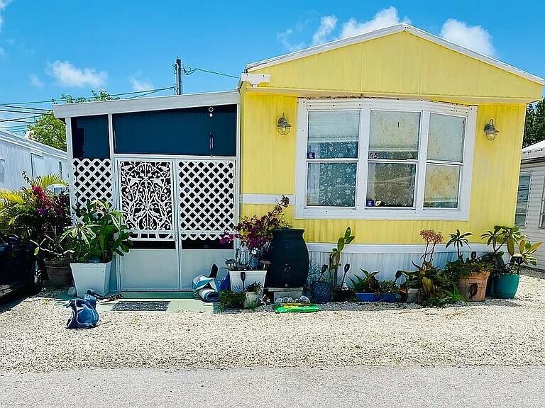 Foto de propiedad en 1361 Overseas Highway G5, Marathon, FL 33050 Marathon con MLS# 