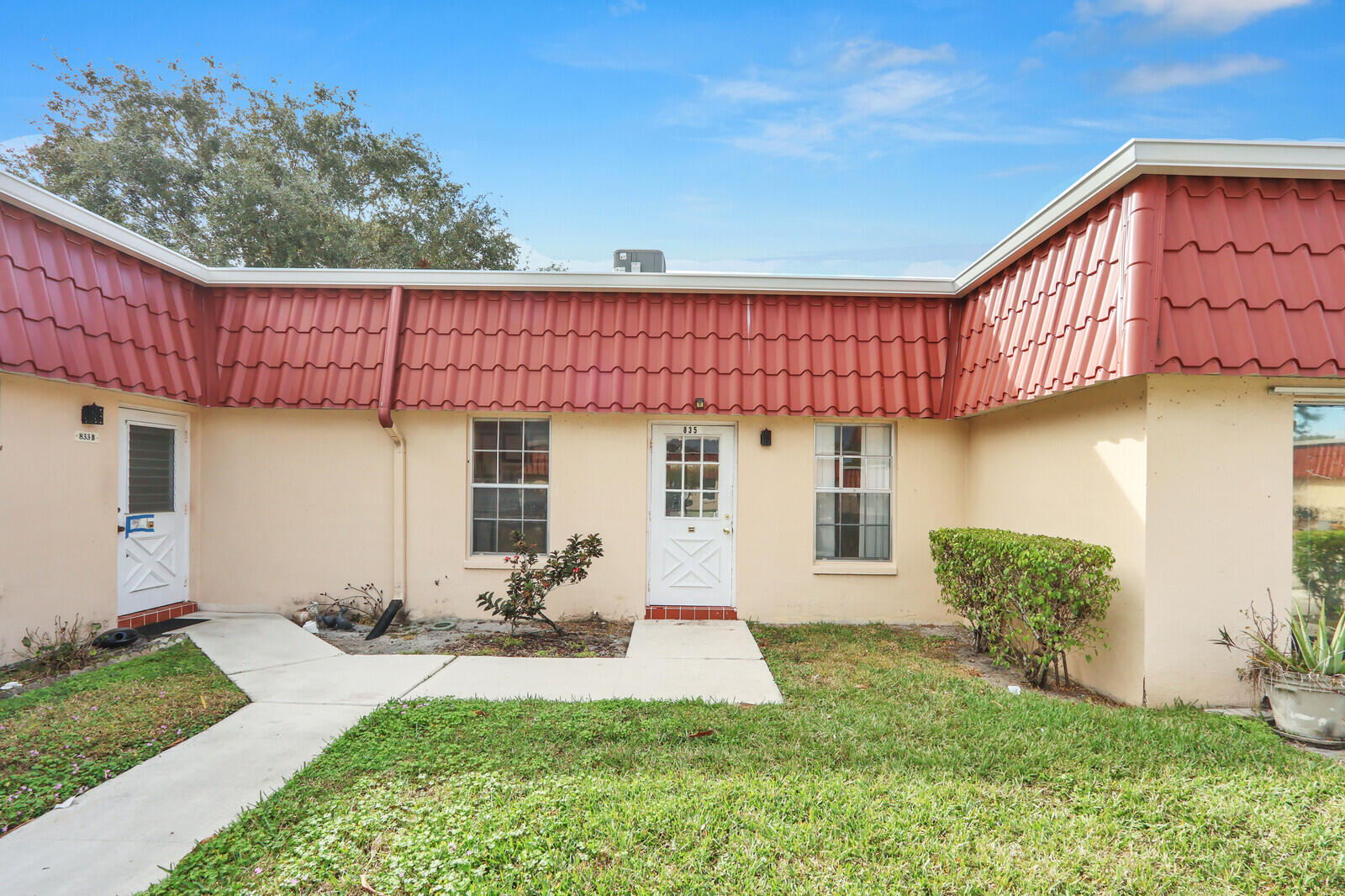 Vendido 835 Salem Lane, Lake Worth, FL 33467, Lake Worth, FL 33467