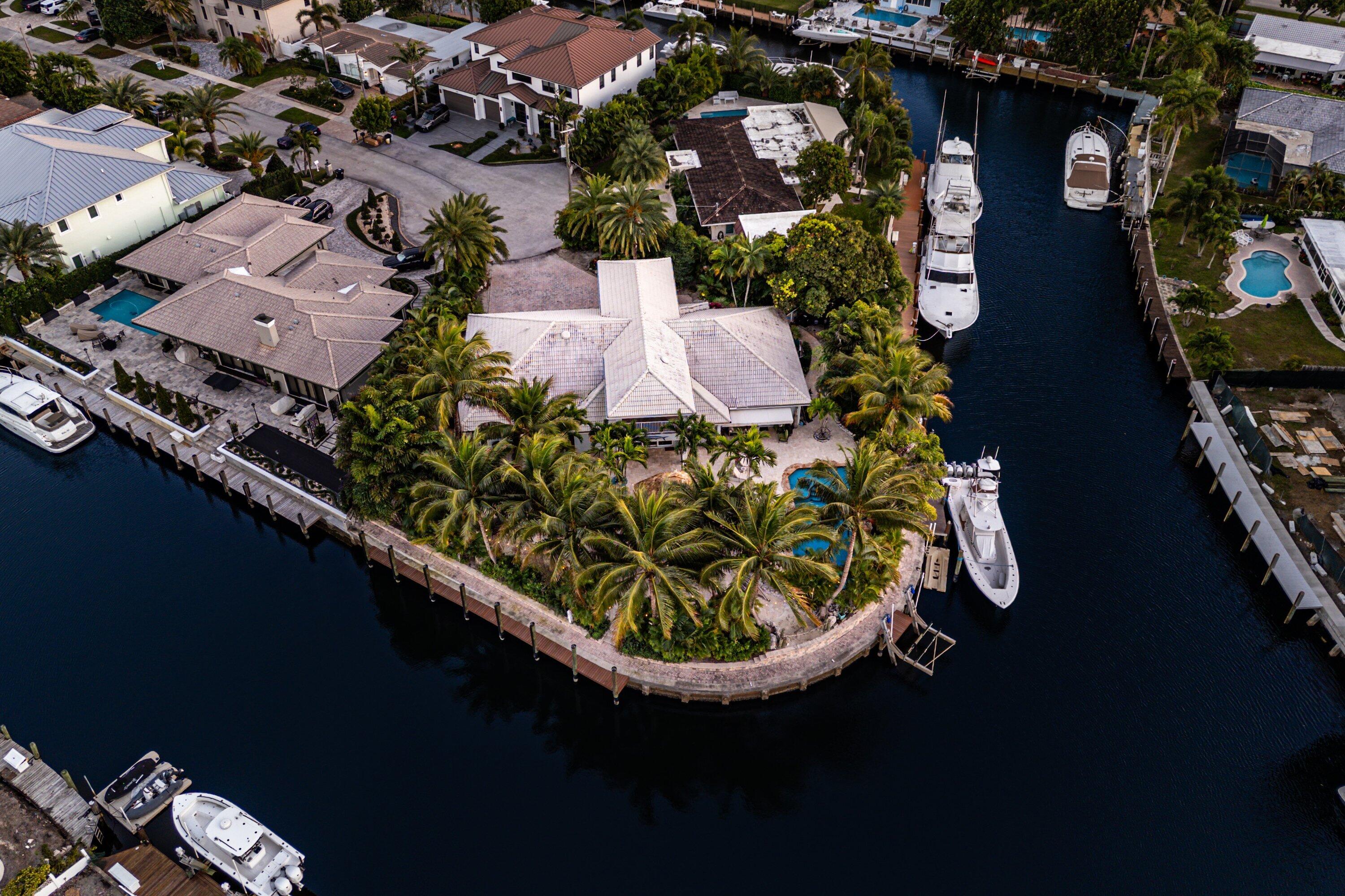 Foto de propiedad en 2311 NE 47th Street, Lighthouse Point, FL 33064 Lighthouse Point con MLS# 