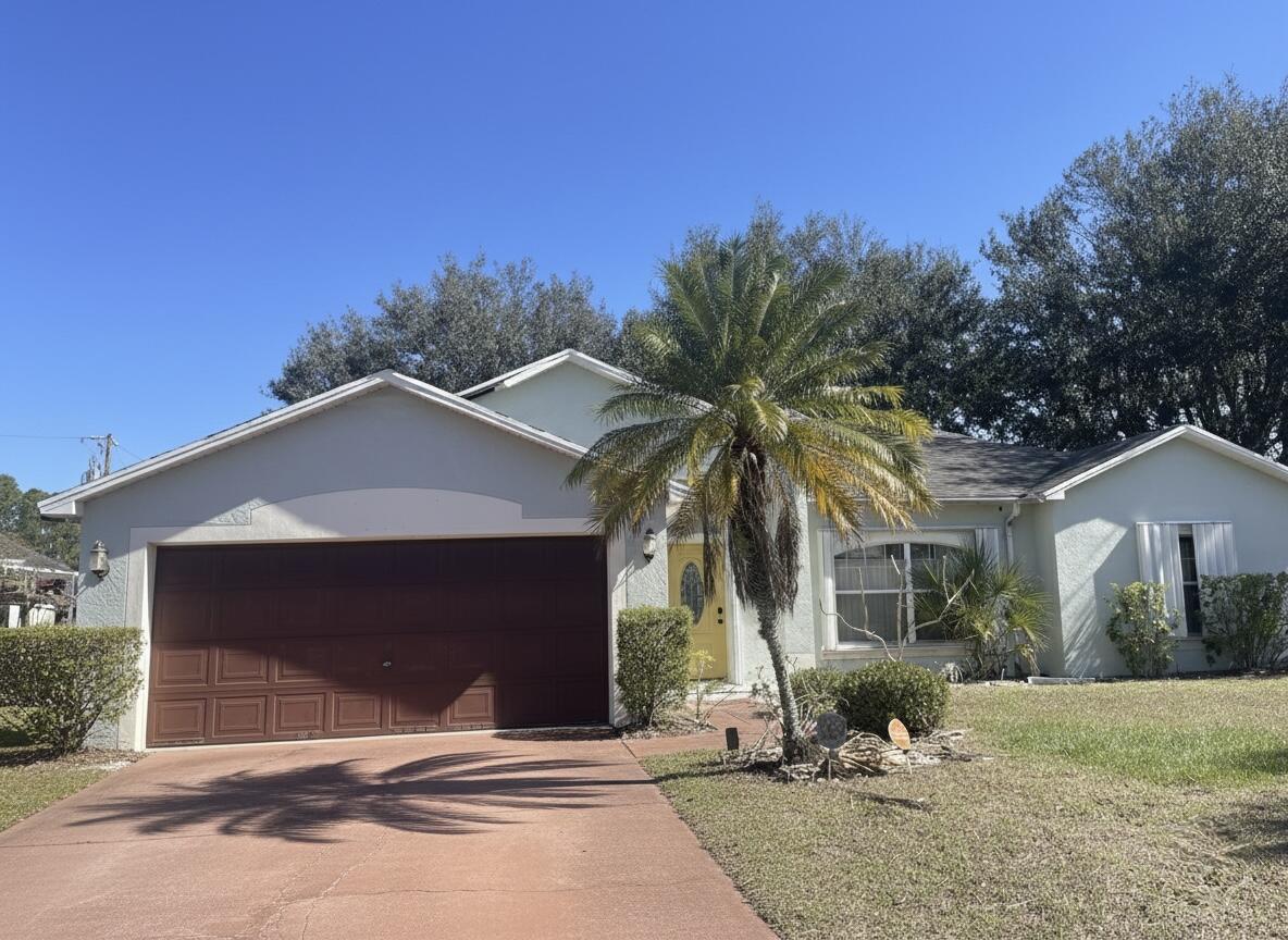 Foto de propiedad en 1561 Operetta Avenue SE, Palm Bay, FL 32909 Palm Bay con MLS# 