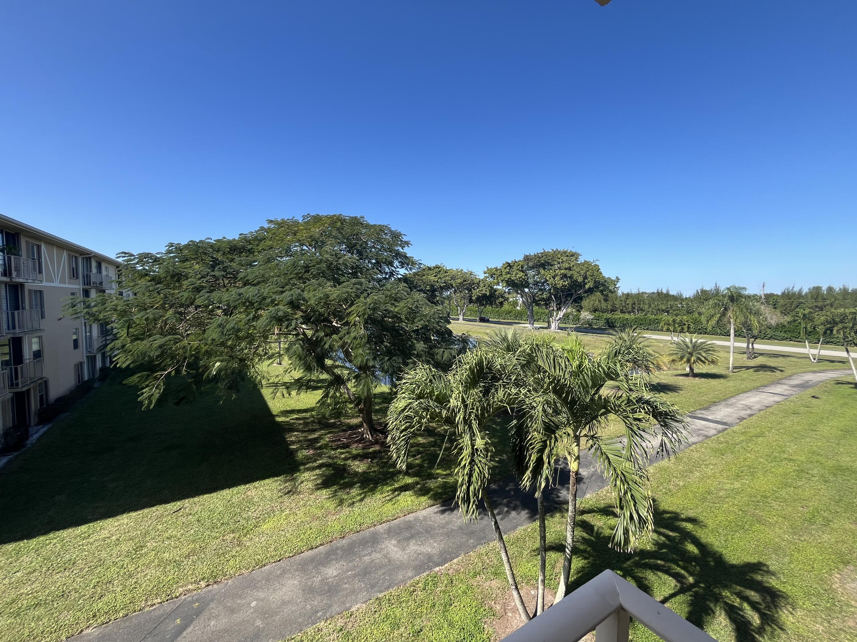 Vendido 14307 Bedford Drive #302, Delray Beach, FL 33446, Delray Beach, FL 33446