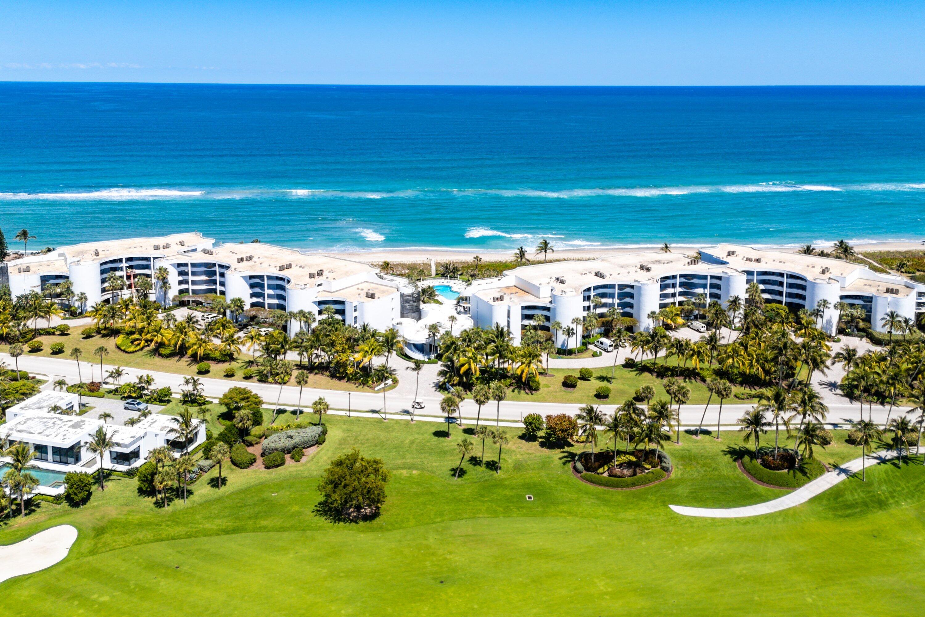 Foto de propiedad en 2001 SE Sailfish Point Boulevard 313, Stuart, FL 34996 Stuart con MLS# 