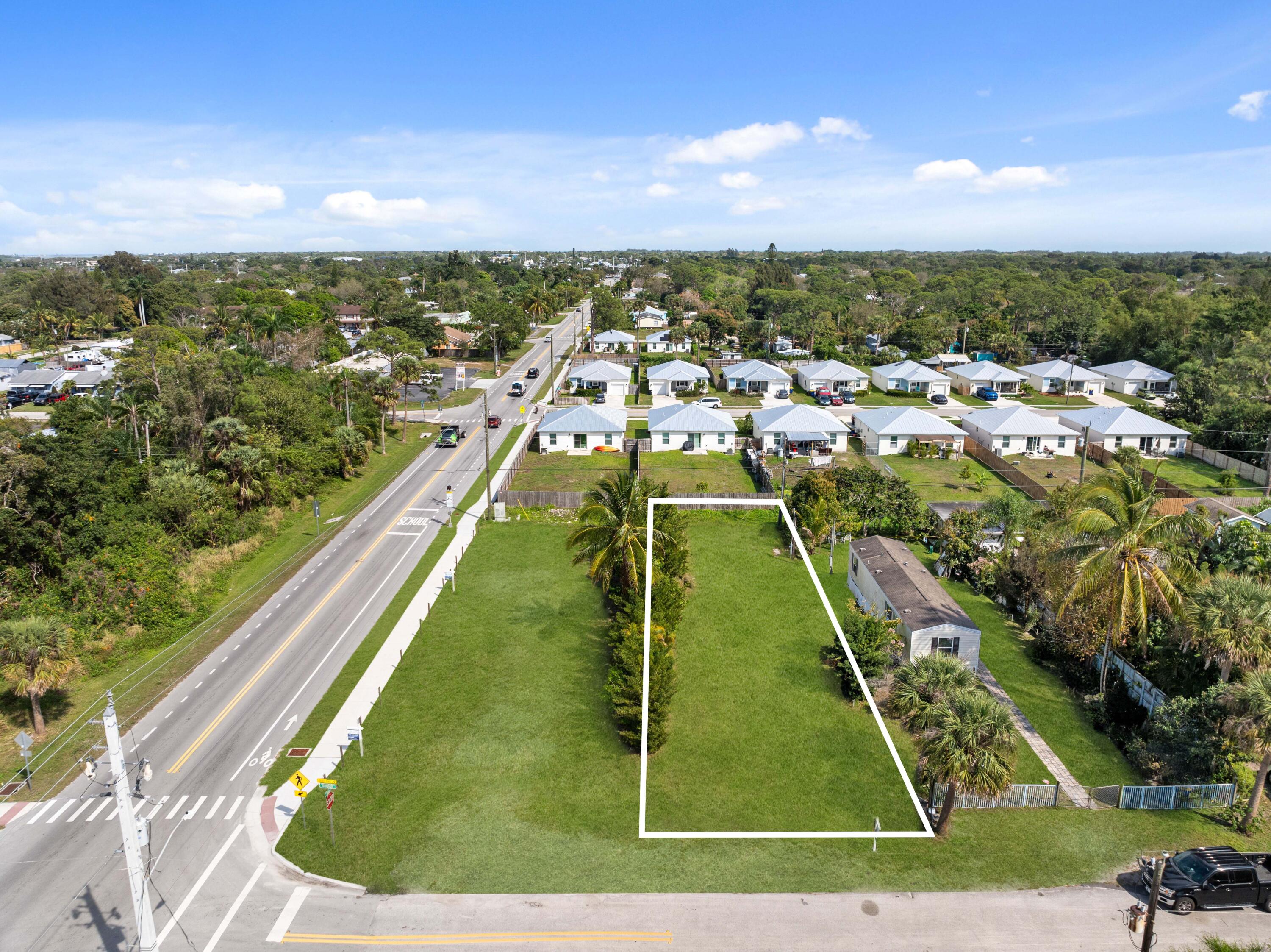 Foto de propiedad en 5161 SE Kingfish Avenue, Stuart, FL 34997 Stuart con MLS# 