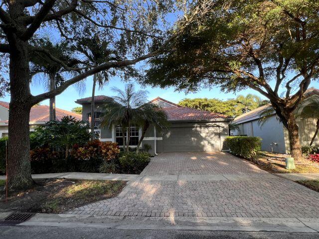 Foto de propiedad en 10330 Copper Lake Drive, Boynton Beach, FL 33437 Boynton Beach con MLS# 