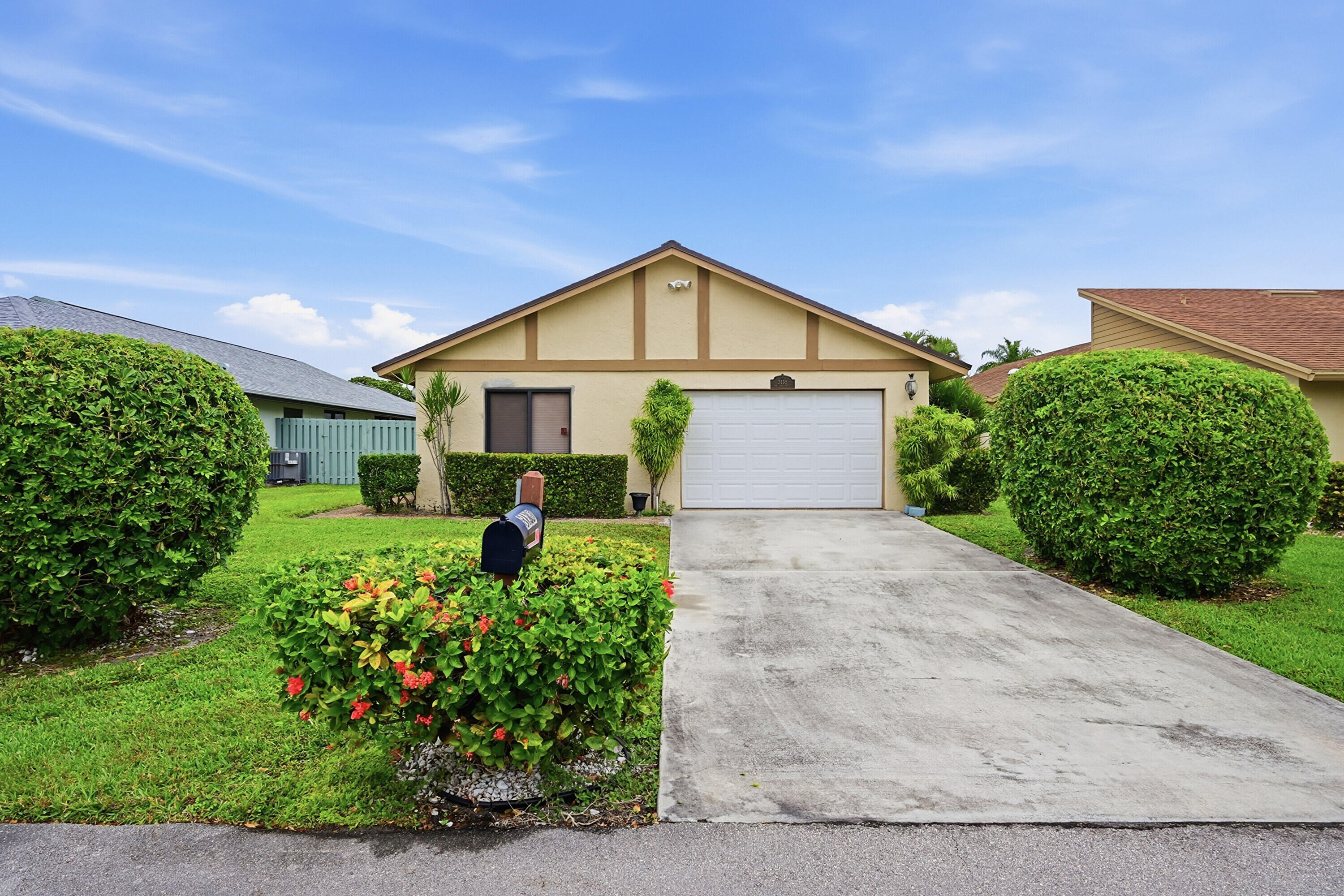Foto de propiedad en 3135 NW 13th Street, Delray Beach, FL 33445 Delray Beach con MLS# 