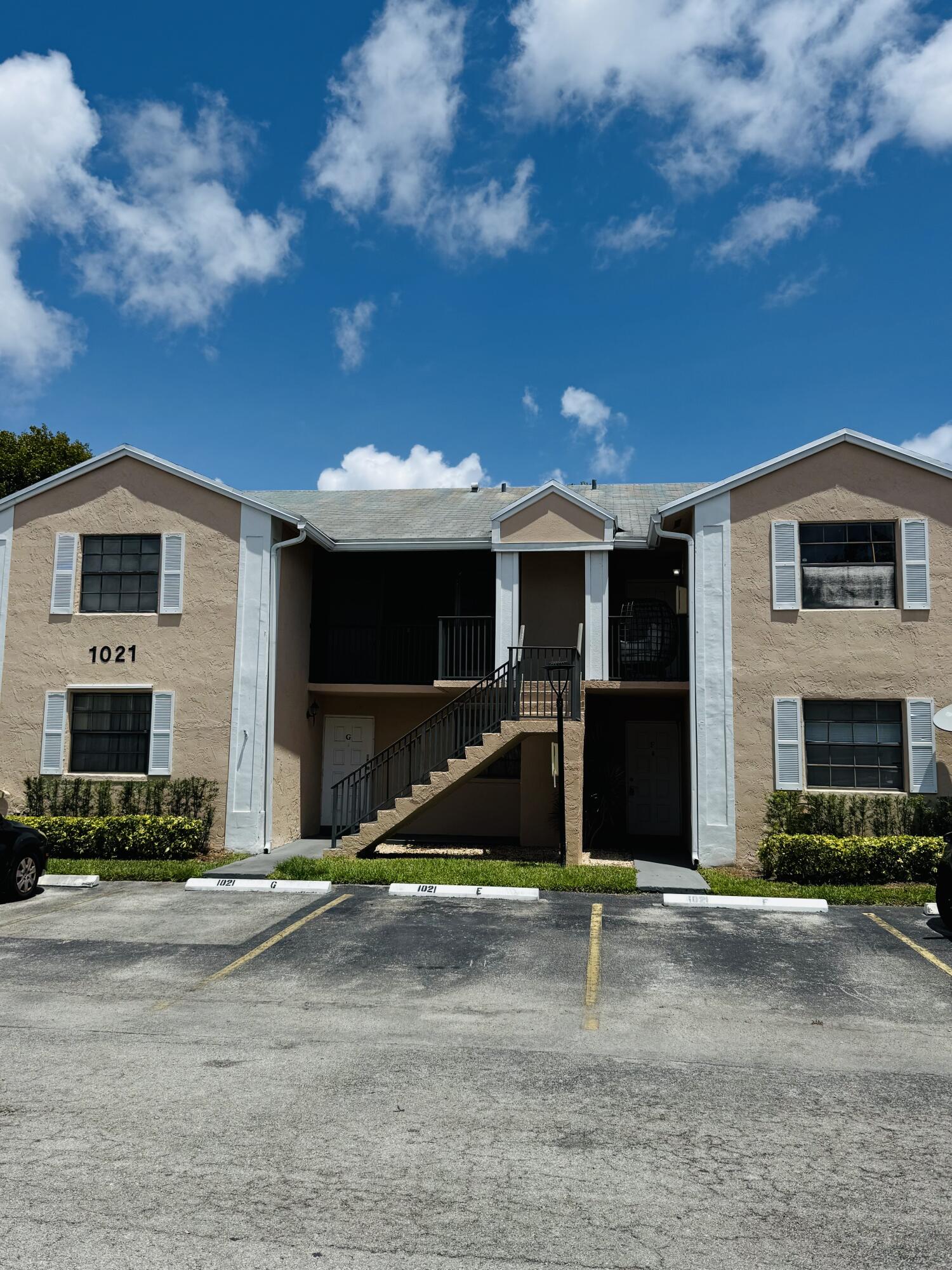 Foto de propiedad en 1021 Adams Avenue 1021f, Homestead, FL 33034 Homestead con MLS# 