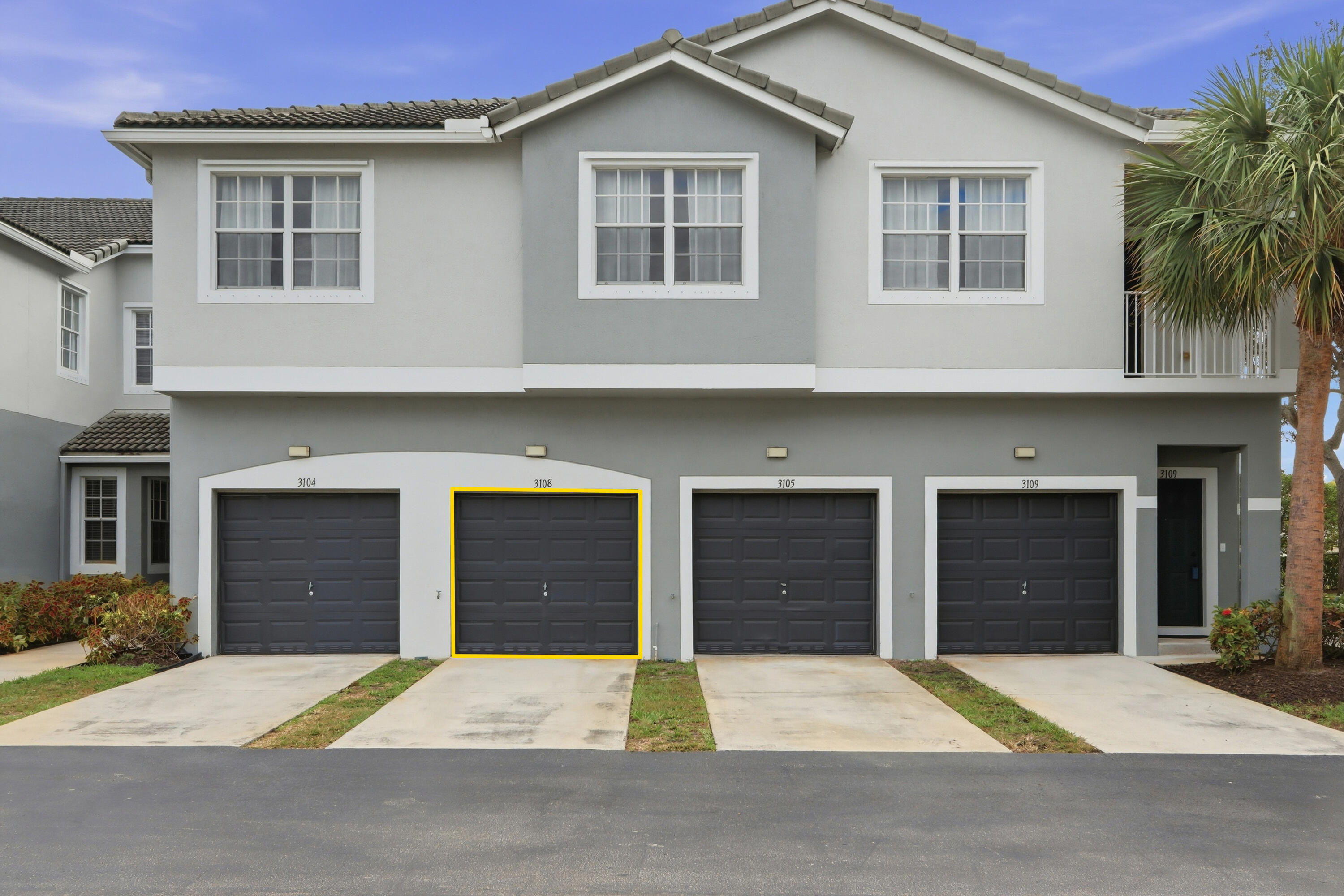 Foto de propiedad en 3108 Grandiflora Drive, Greenacres, FL 33467 Greenacres con MLS# 