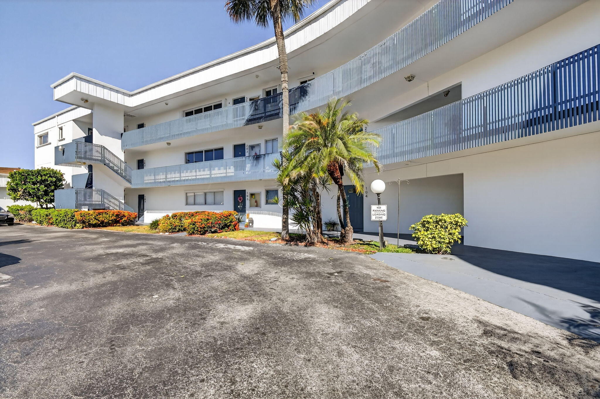 Vendido 200 Waterway Drive S 104, Lantana, FL 33462, Lantana, FL 33462