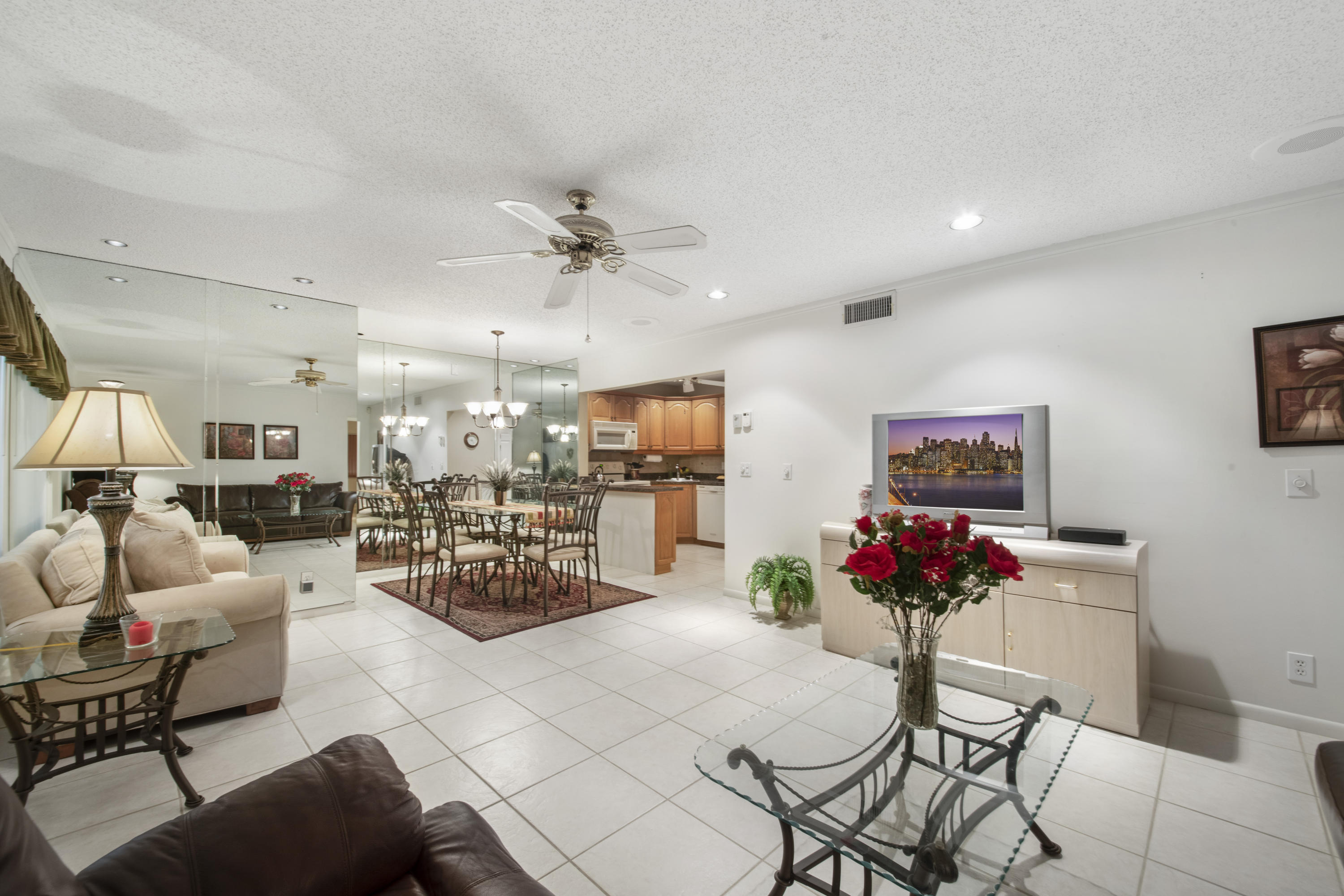 Ceramic Tiled Floors in all Living Areas