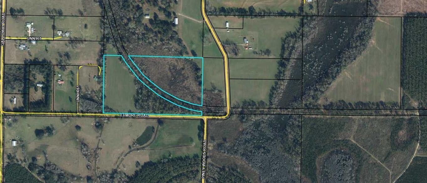 Foto de propiedad en 5123 Elmore Road, Marianna, FL 32446 Marianna con MLS# 