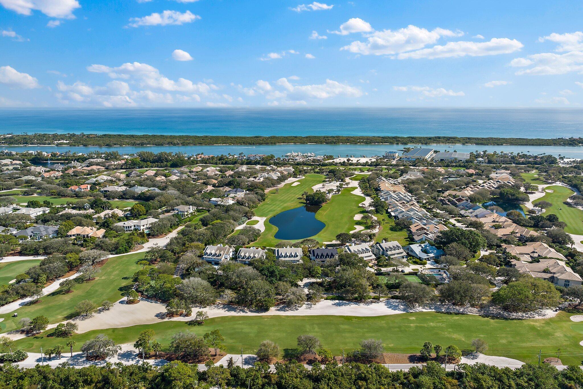 Foto de propiedad en 18760 SE Pineneedle Lane, Jupiter, FL 33469 Jupiter con MLS# 