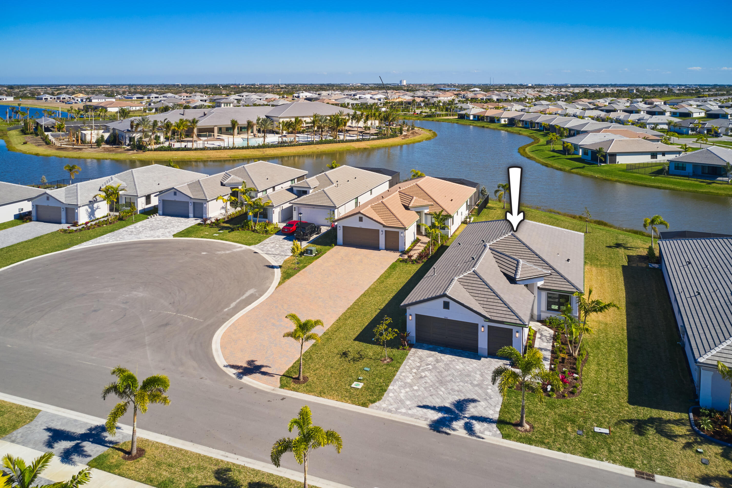 Foto de propiedad en 12461 SW Water Dance Way, Port St. Lucie, FL 34987 Port St. Lucie con MLS# 