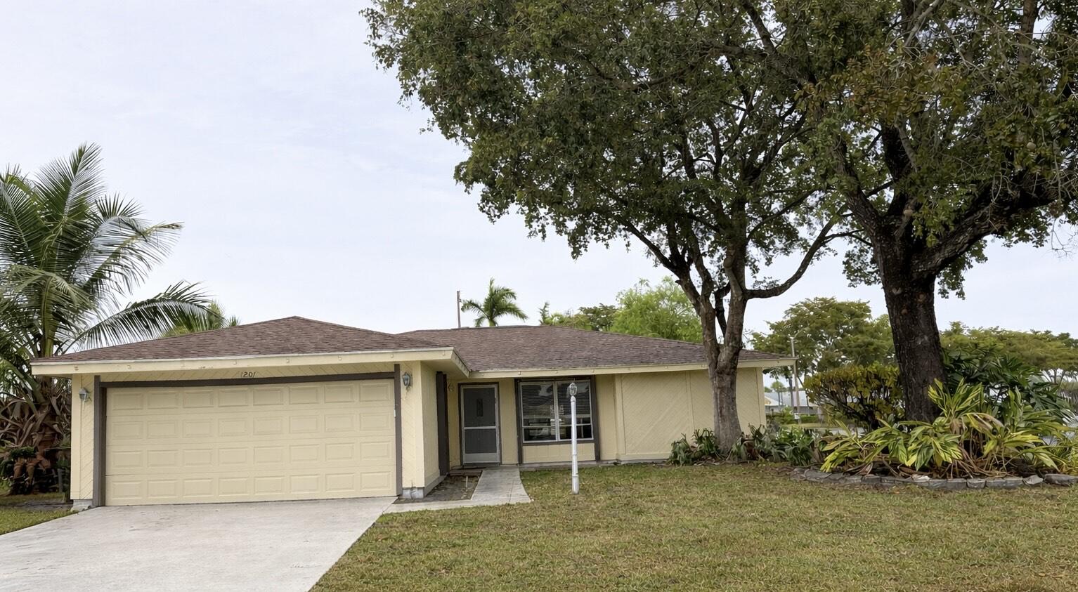 Alquilada 1201 Pine Sage Circle, West Palm Beach, FL 33409, West Palm Beach, FL 33409