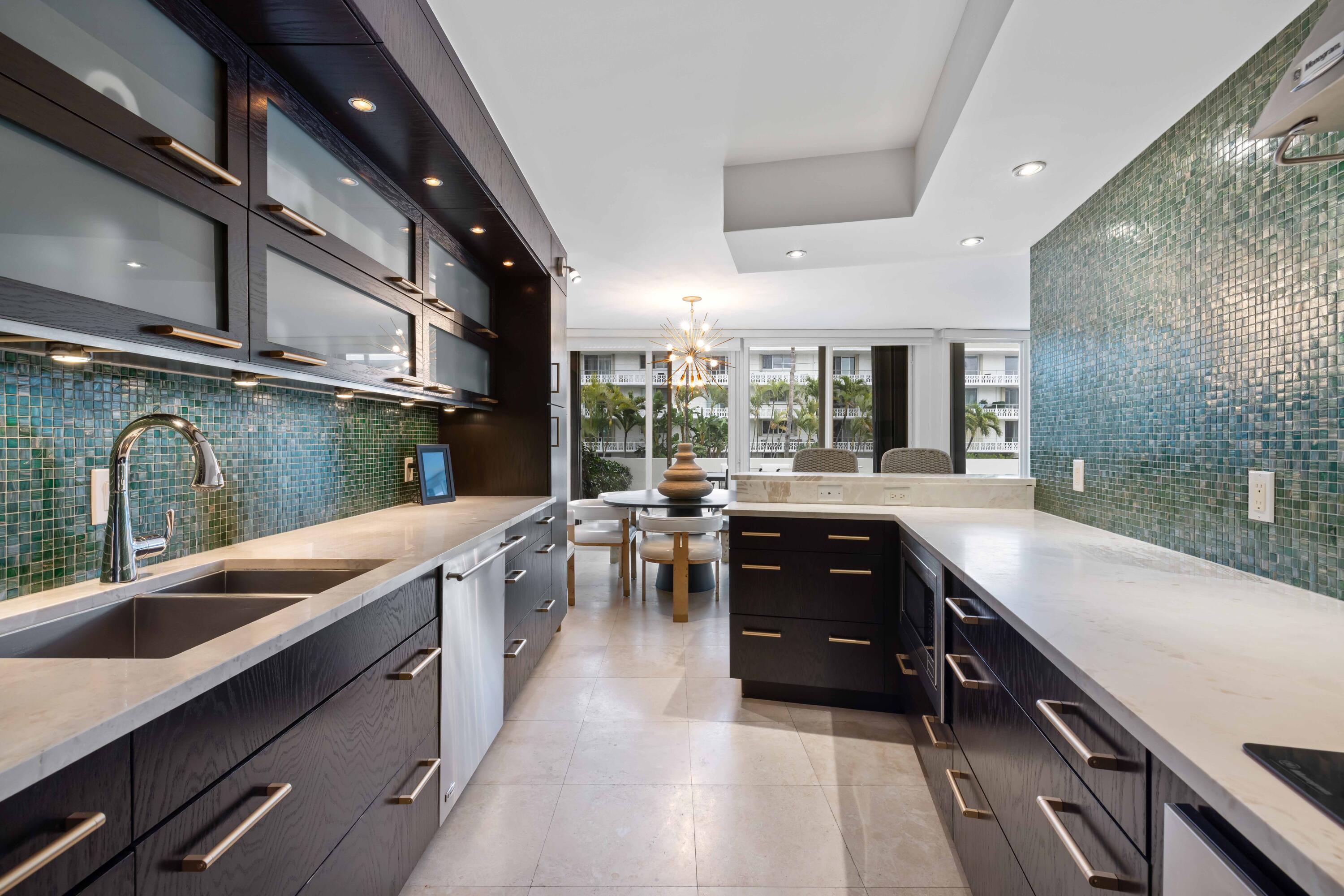 Vendido 130 Sunrise Avenue 201, Palm Beach, FL 33480, Palm Beach, FL 33480