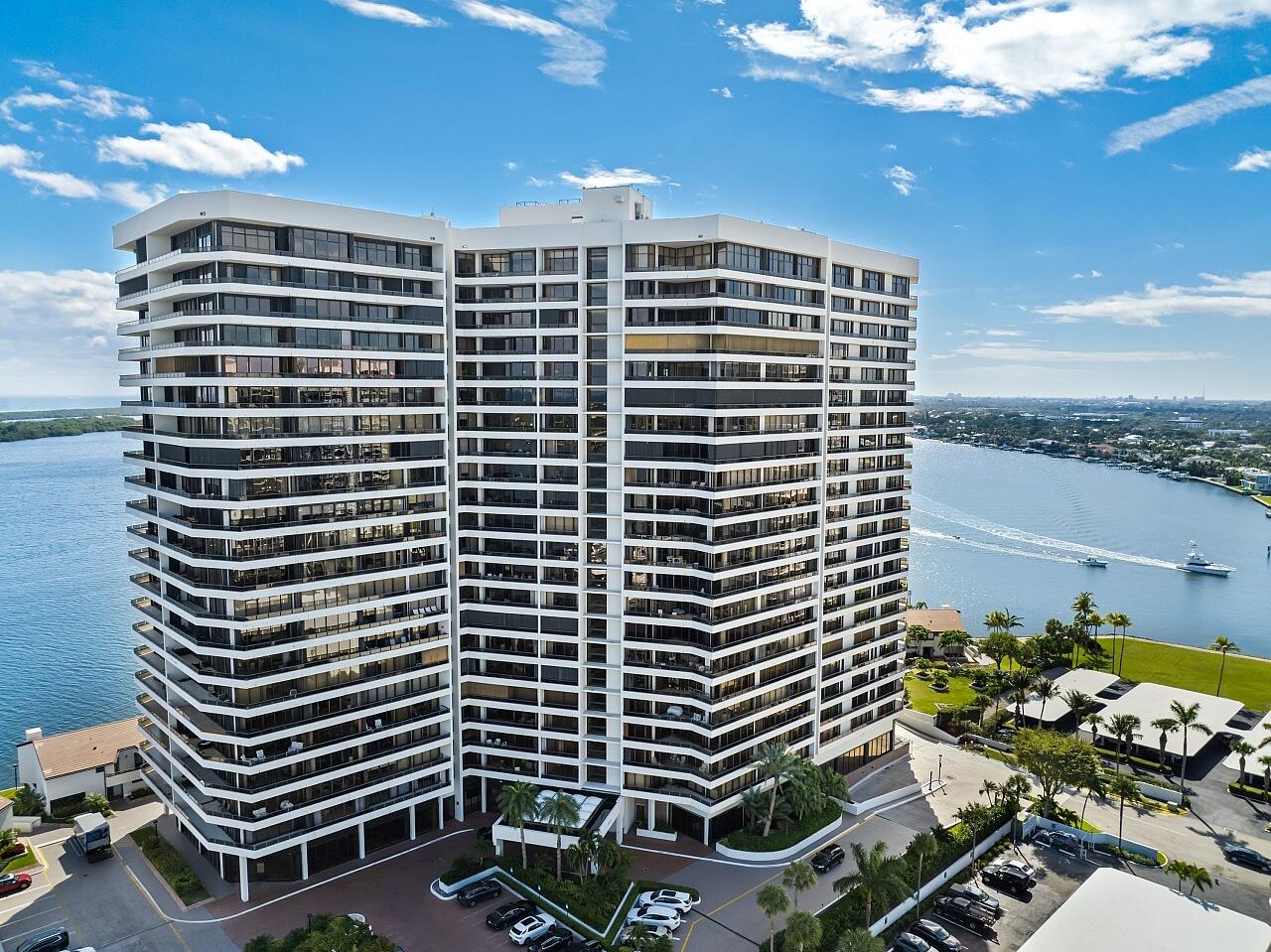 Foto de propiedad en 100 Lakeshore Drive 252, North Palm Beach, FL 33408 North Palm Beach con MLS# 