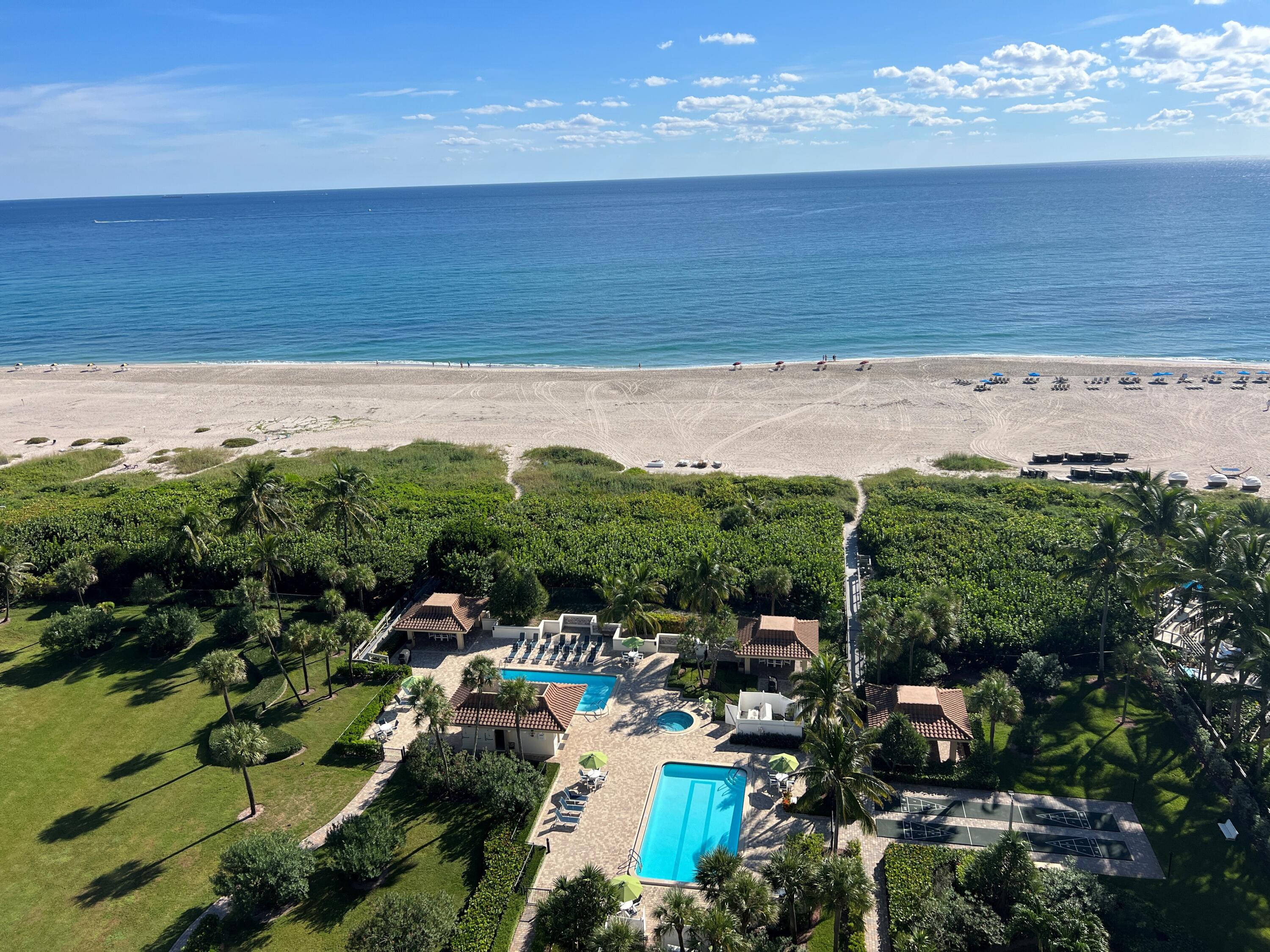 Foto de propiedad en 3400 N Ocean Drive 906, Singer Island, FL 33404 Singer Island con MLS# 