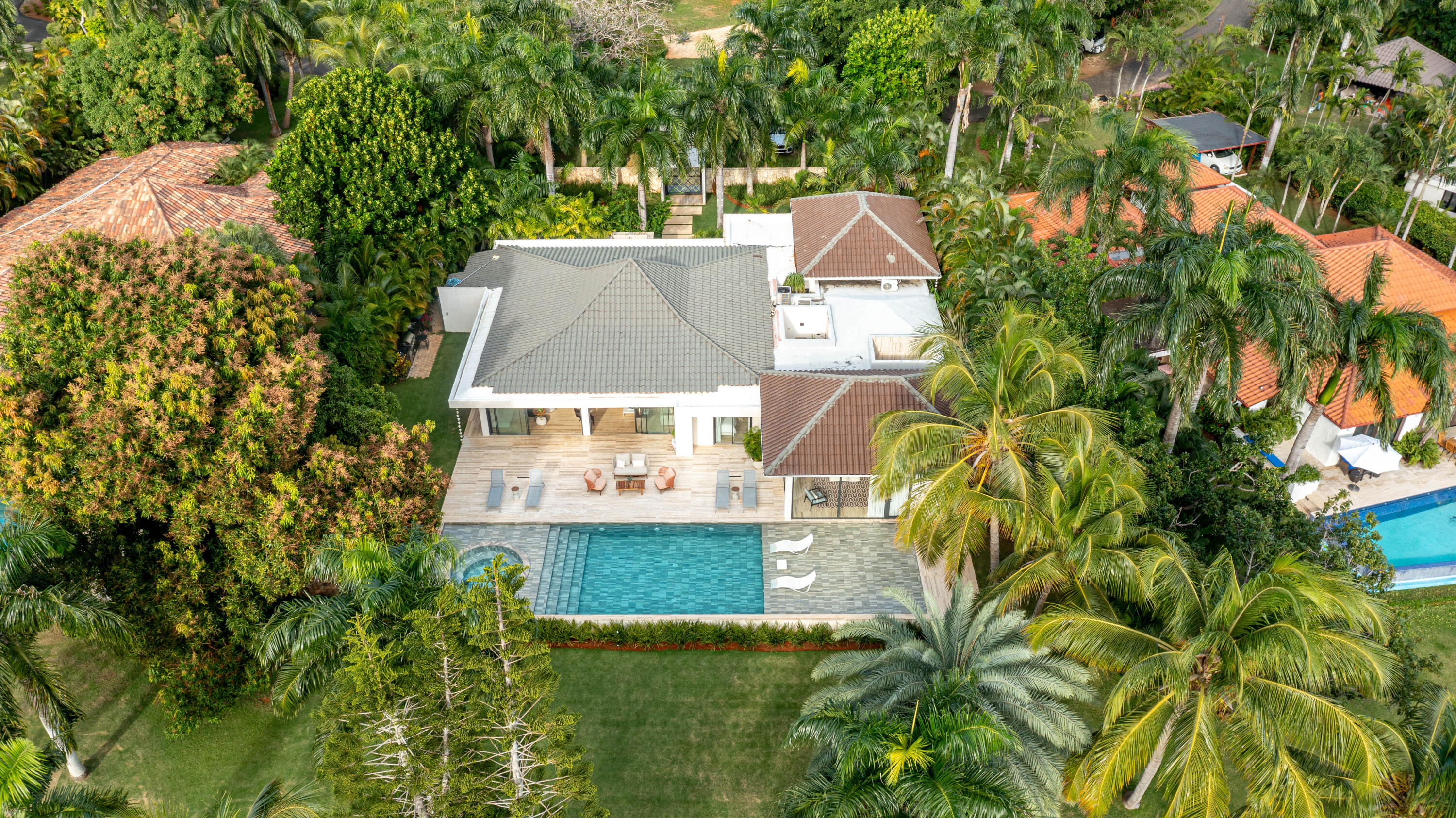 Foto de propiedad en 60 Cajuiles  con MLS# 