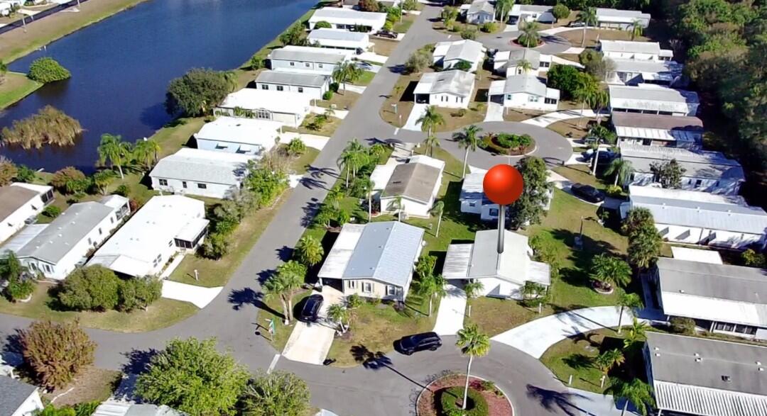 Foto de propiedad en 5680 Hemingway Court 15, Fort Pierce, FL 34982 Fort Pierce con MLS# 