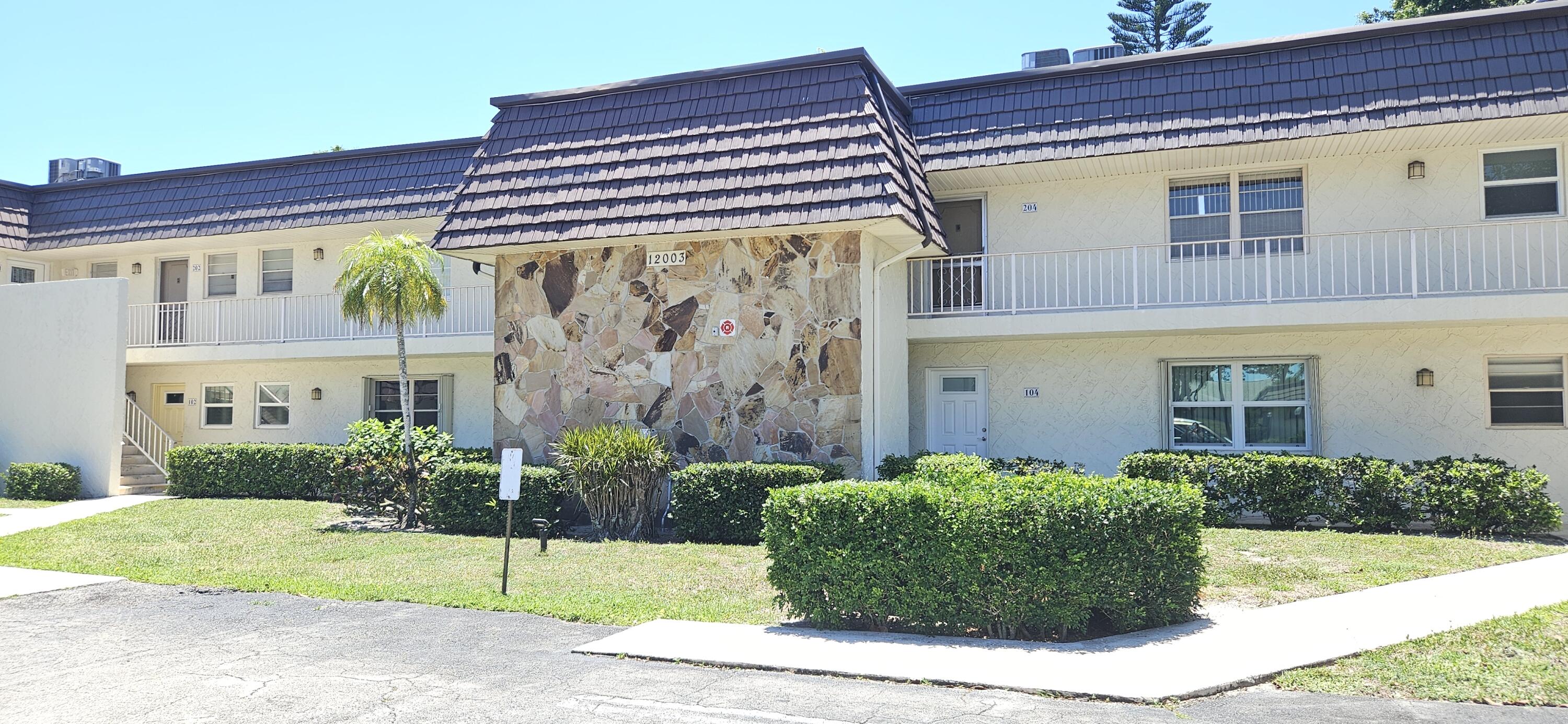 En Venta 12003 Poinciana Boulevard 204, Royal Palm Beach, FL 33411, Royal Palm Beach, FL 33411