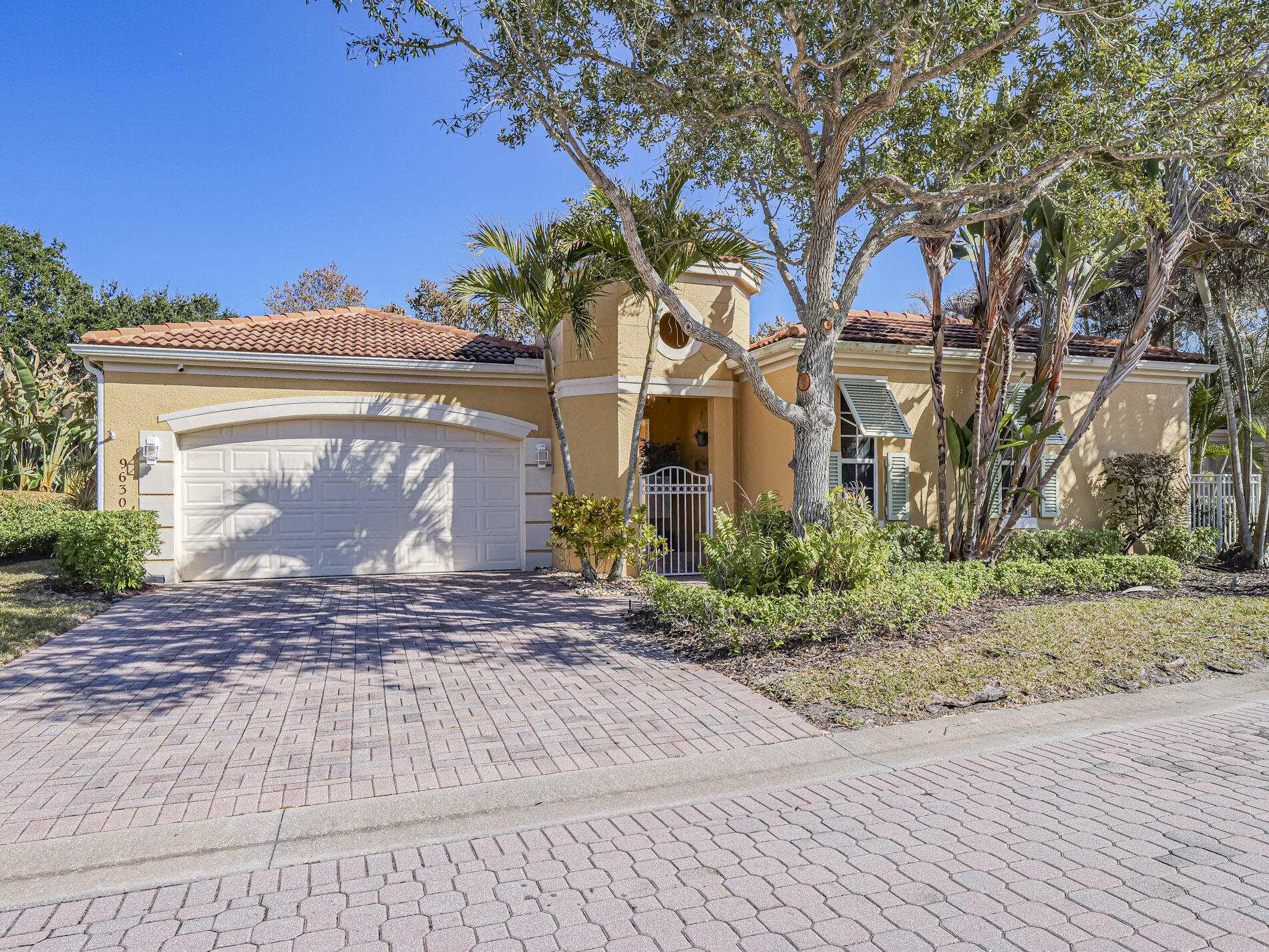 Foto de propiedad en 9630 E Maiden Court, Vero Beach, FL 32963 Vero Beach con MLS# 
