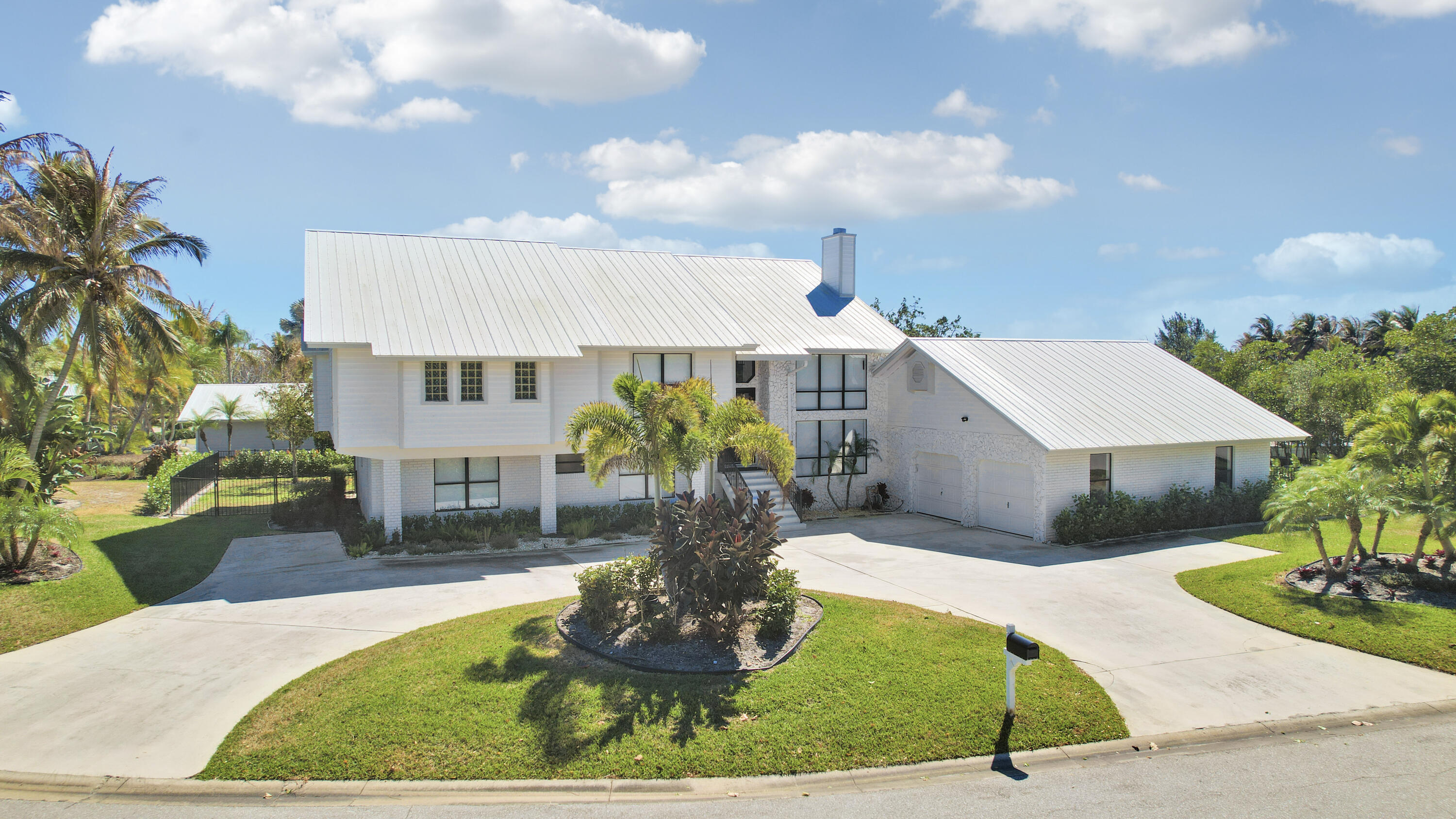 Foto de propiedad en 4290 SE Whiticar Way, Stuart, FL 34997 Stuart con MLS# 