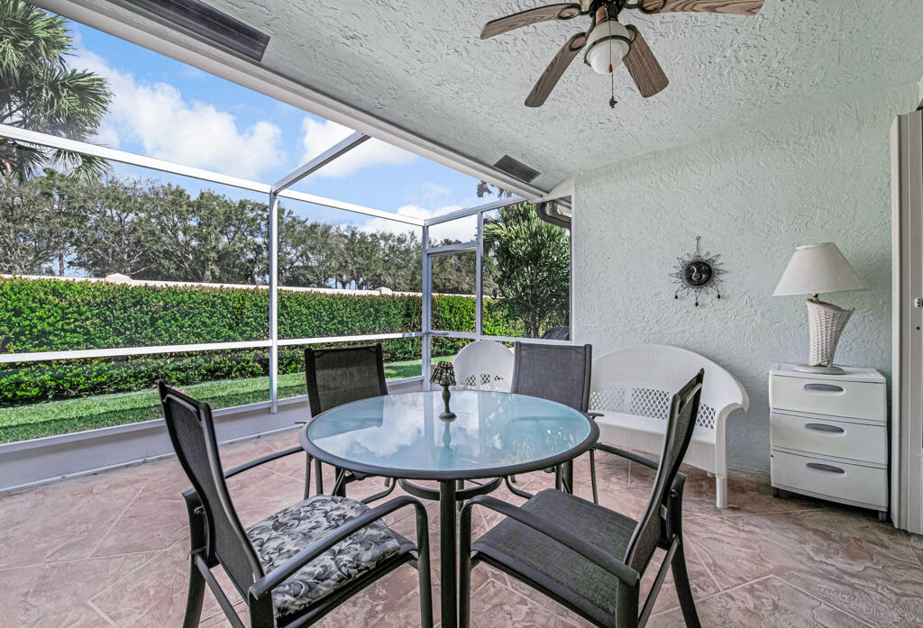 Foto de propiedad en 8482 Logia Circle, Boynton Beach, FL 33472 Boynton Beach con MLS# 