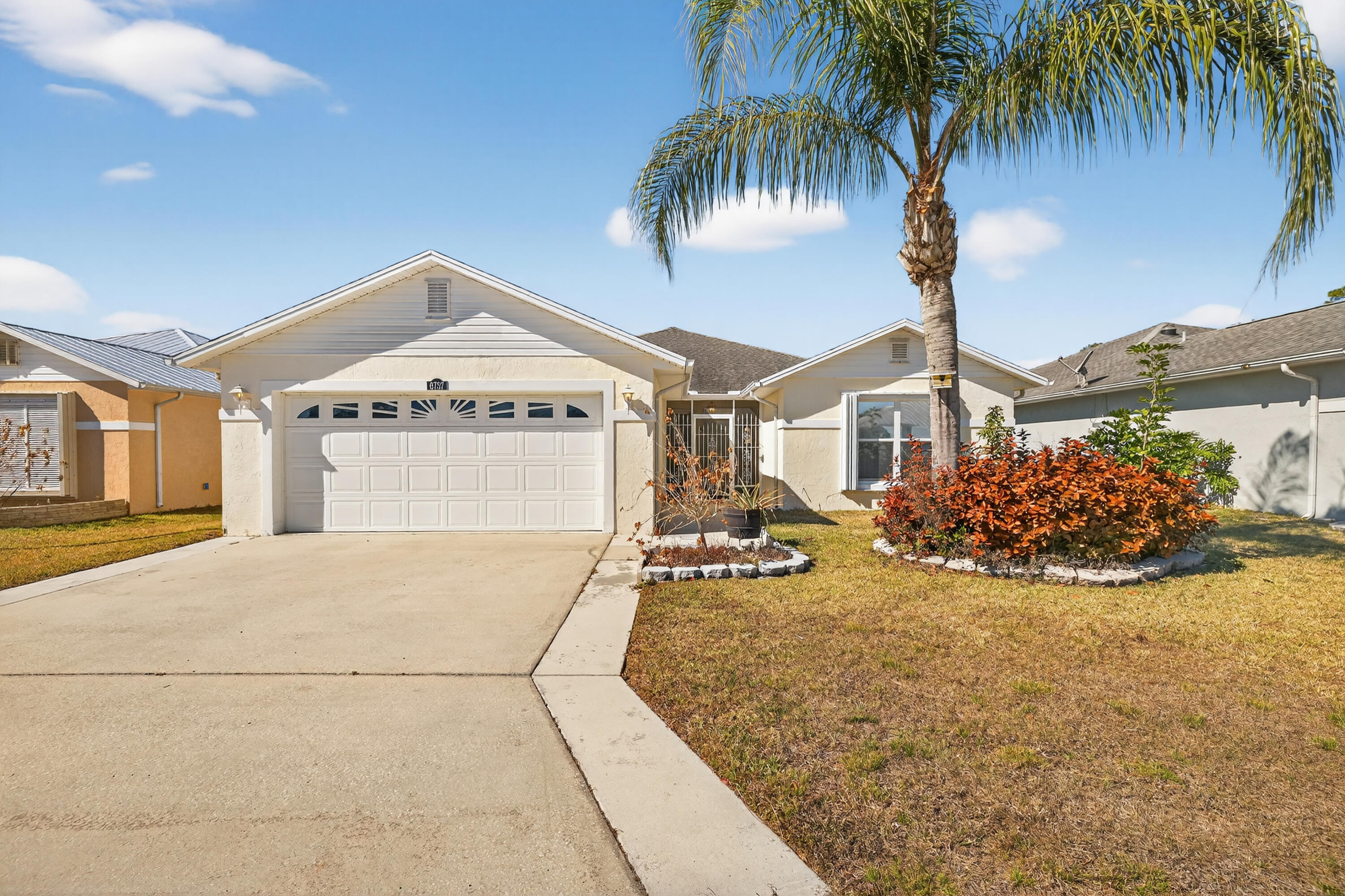 Foto de propiedad en 6737 Campanilla, Fort Pierce, FL 34951 Fort Pierce con MLS# 
