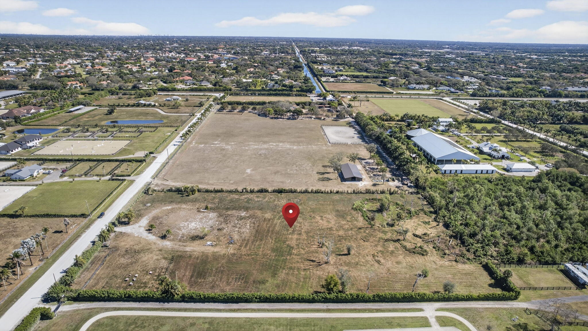 Foto de propiedad en 16296 Deer Path Lane, Wellington, FL 33470 Wellington con MLS# 