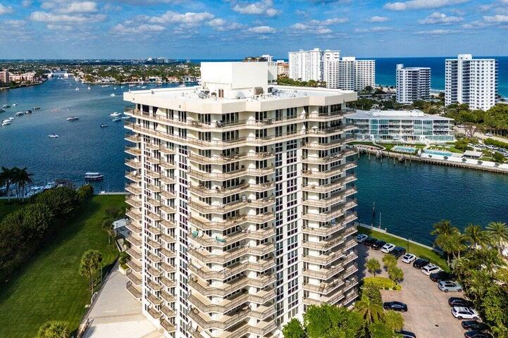 Foto de propiedad en 901 E Camino Real 5d, Boca Raton, FL 33432 Boca Raton con MLS# 