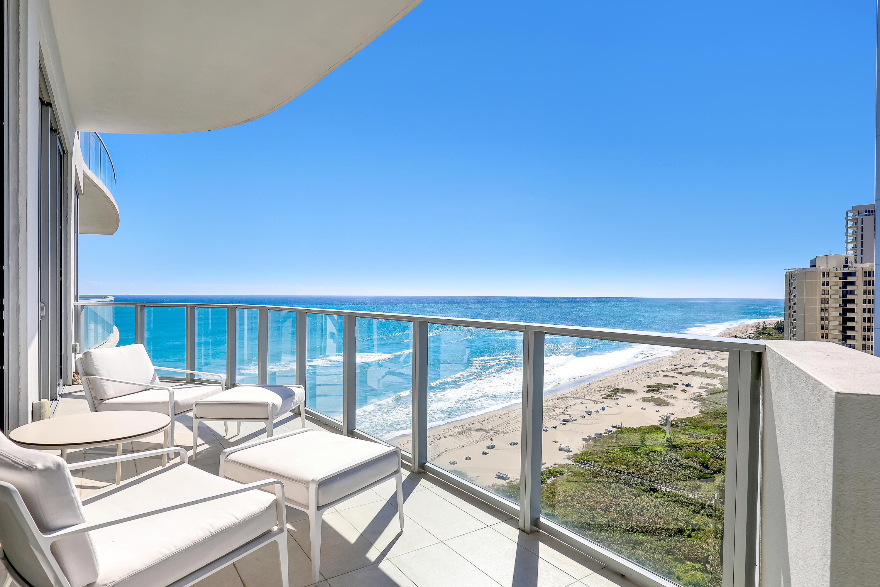 Foto de propiedad en 3100 N Ocean Dr 1805, Singer Island, FL 33404 Singer Island con MLS# 
