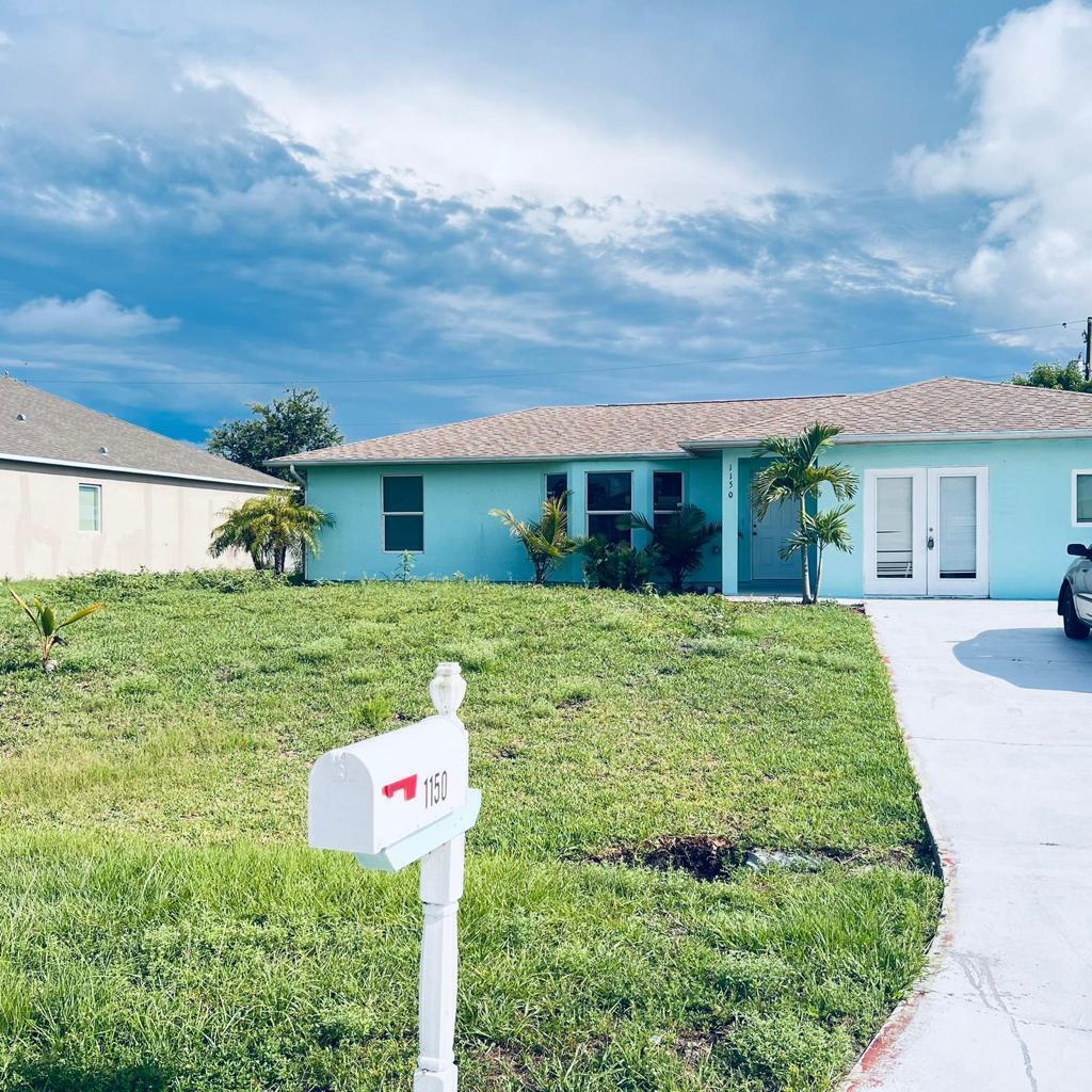 Foto de propiedad en 1150 SW Haleyberry Avenue, Port St. Lucie, FL 34953 Port St. Lucie con MLS# 