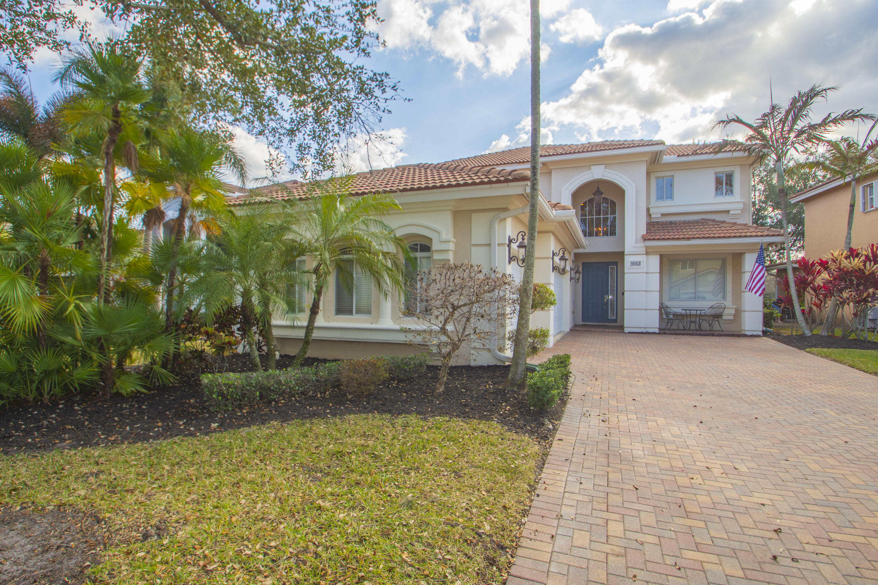 Foto de propiedad en 5962 SW Bald Eagle Drive, Palm City, FL 34990 Palm City con MLS# 