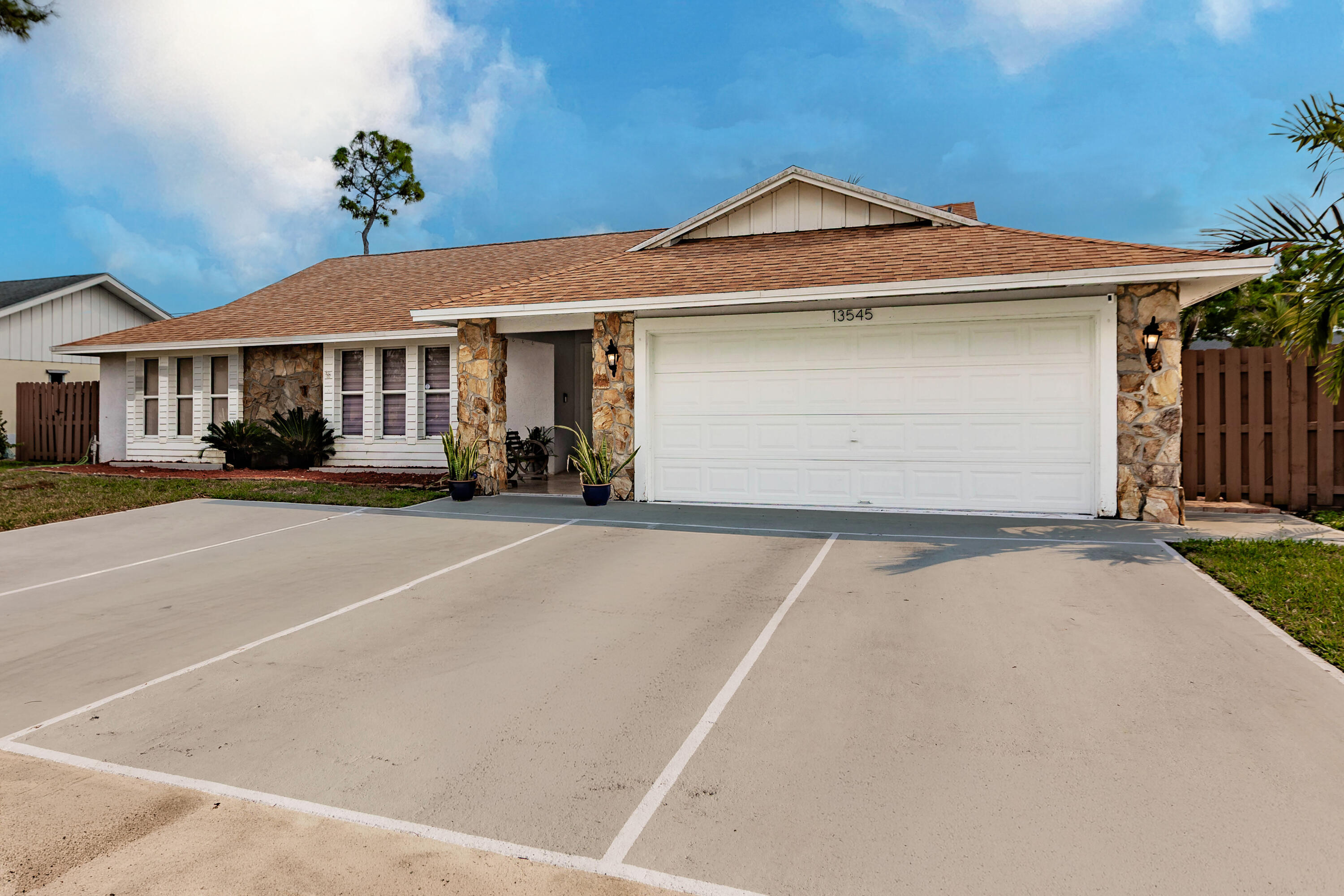 Foto de propiedad en 13545 Exotica Lane, Wellington, FL 33414 Wellington con MLS# 