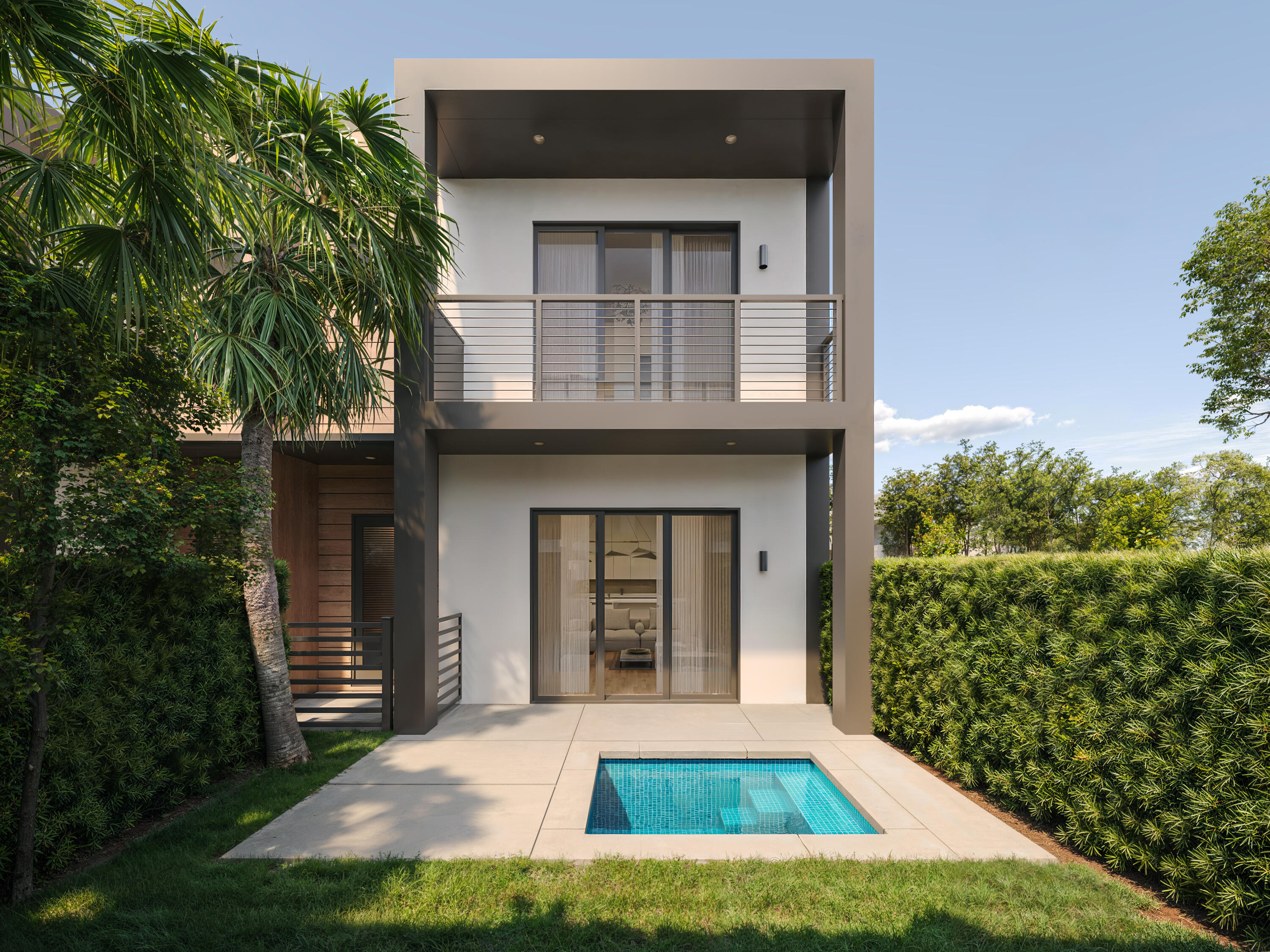 Foto de propiedad en 6803 NE Briskel Pointe Drive, Boca Raton, FL 33487 Boca Raton con MLS# 