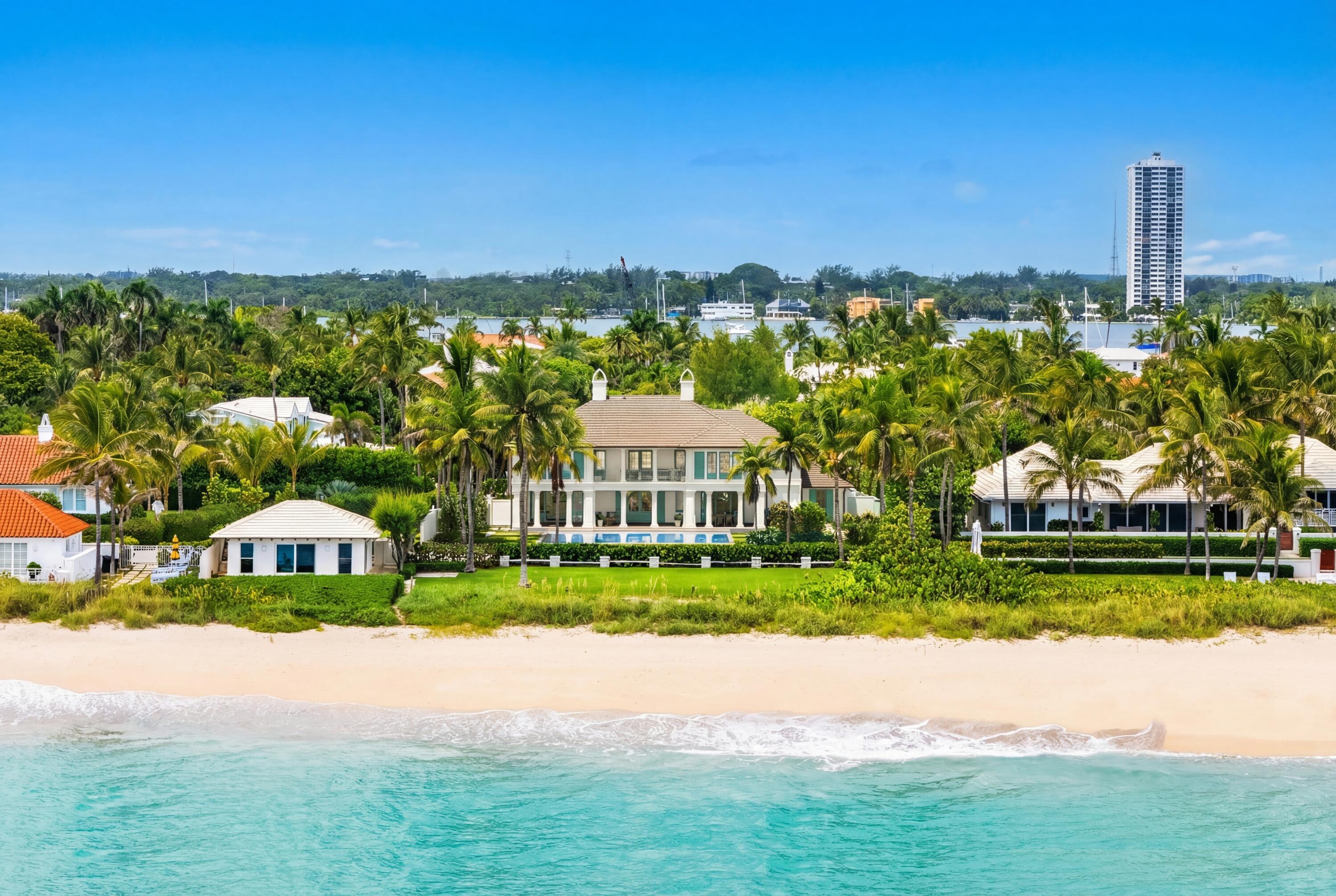 Foto de propiedad en 1285 N Ocean Boulevard, Palm Beach, FL 33480 Palm Beach con MLS# 