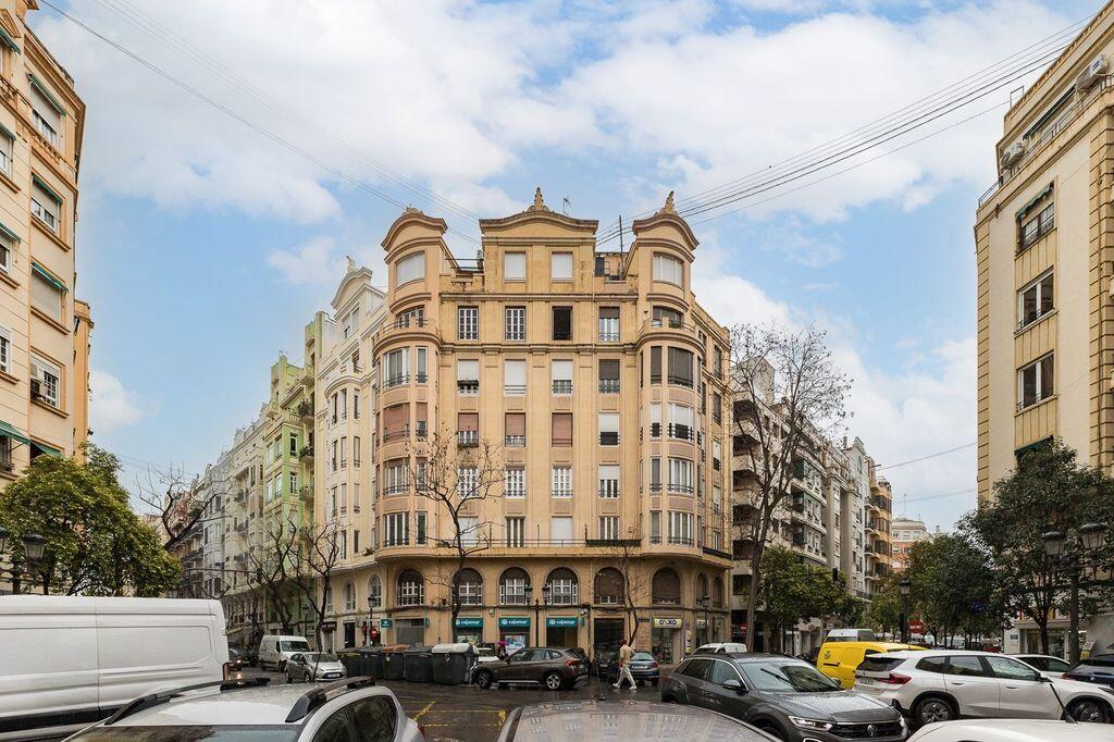 Foto de propiedad en 26 Carrer Del Mestre Gozalbo  con MLS# 