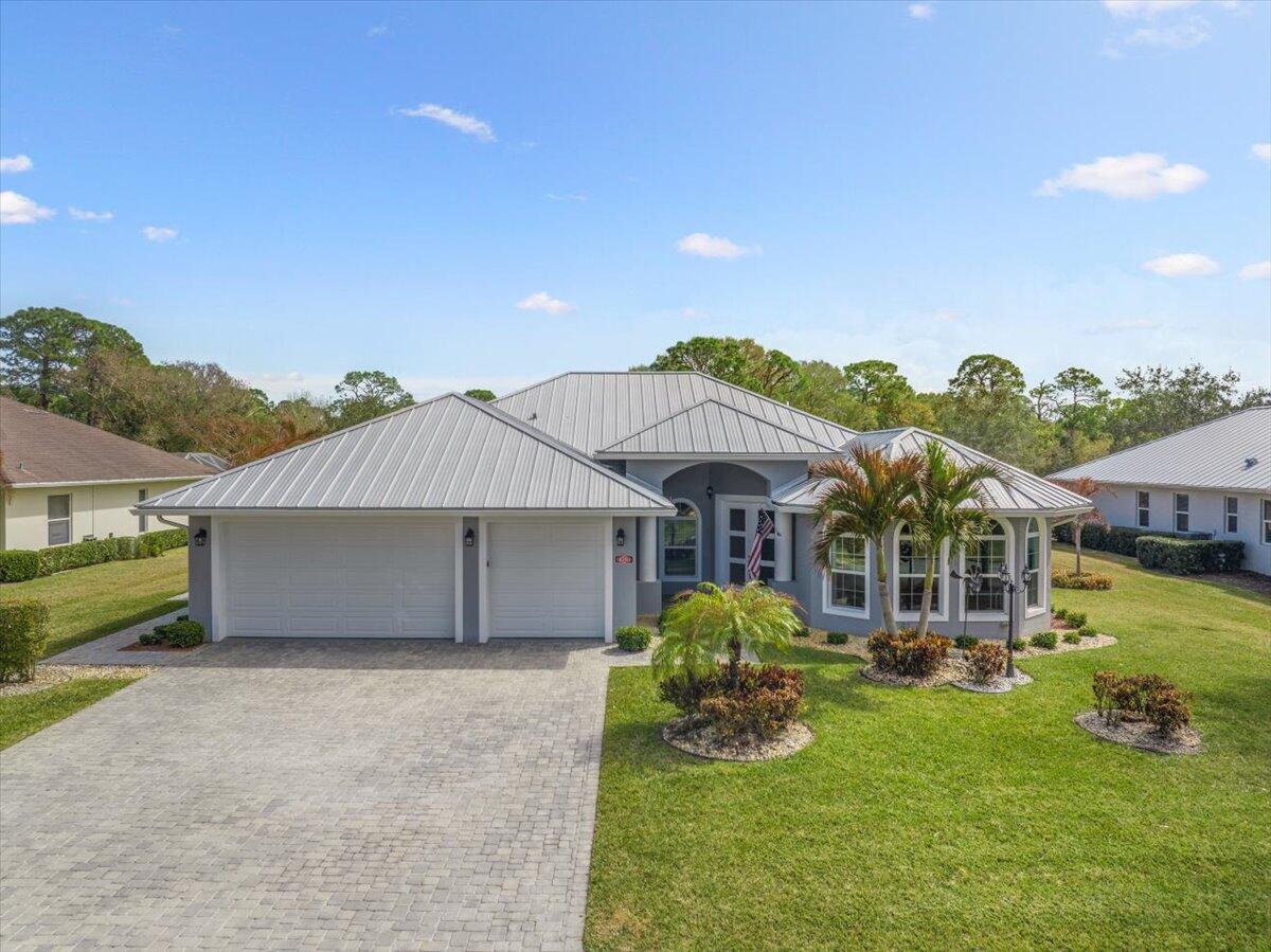 Foto de propiedad en 4250 Amelia Plantation Court, Vero Beach, FL 32967 Vero Beach con MLS# 