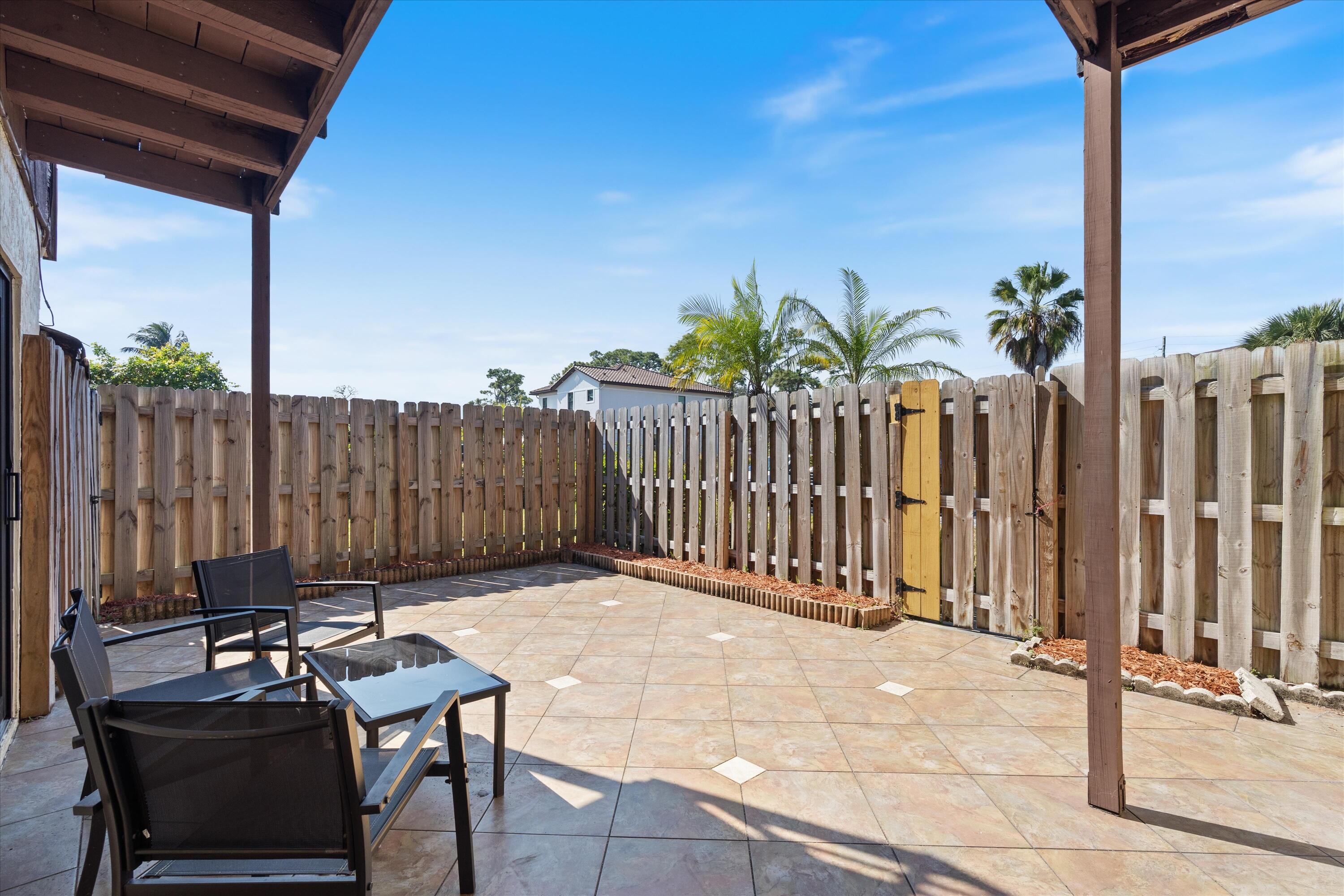 Foto de propiedad en 2966 Kirk Road, Lake Worth, FL 33461 Lake Worth con MLS# 