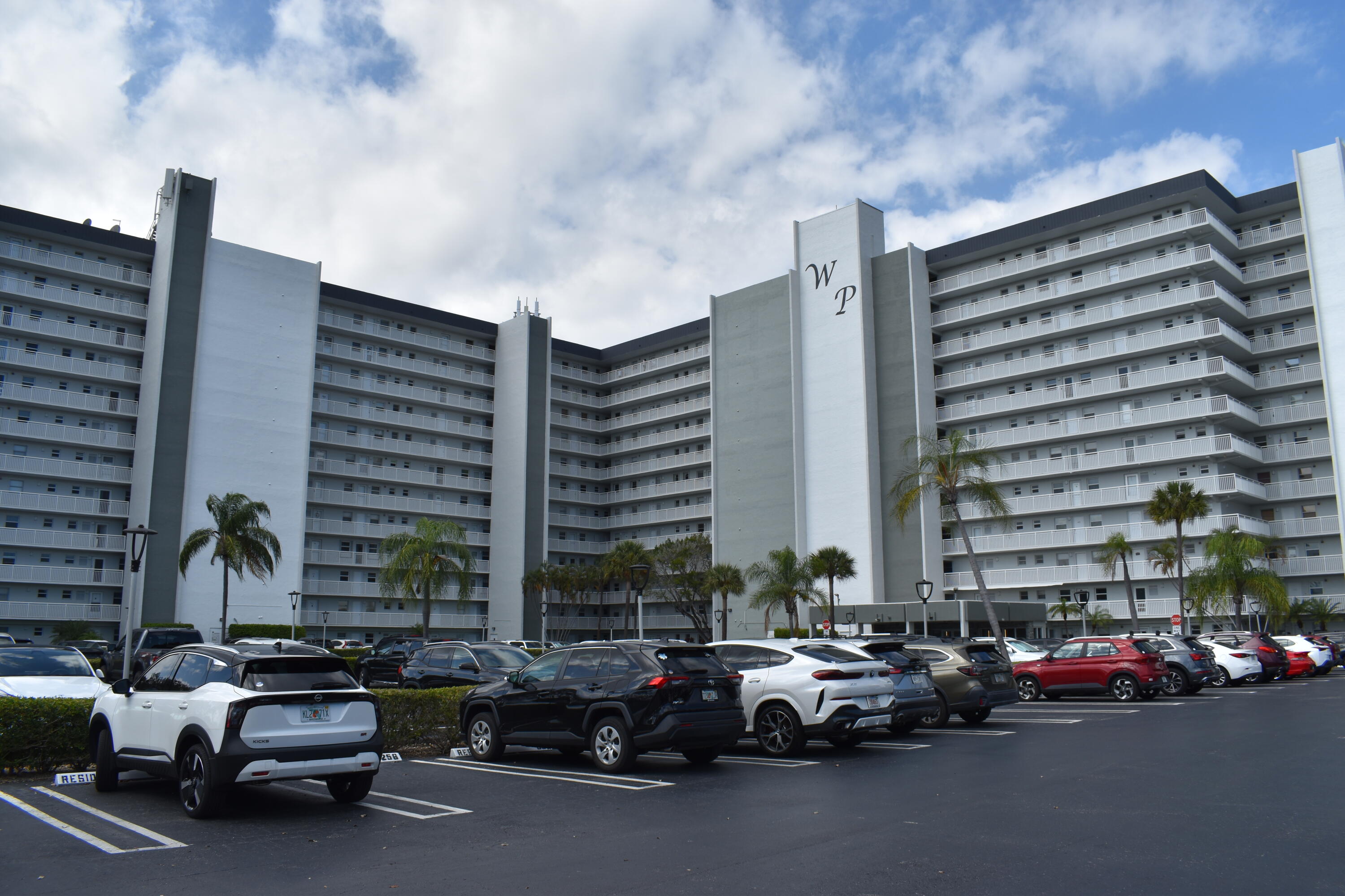 Foto de propiedad en 801 S Federal Highway 308, Pompano Beach, FL 33062 Pompano Beach con MLS# 