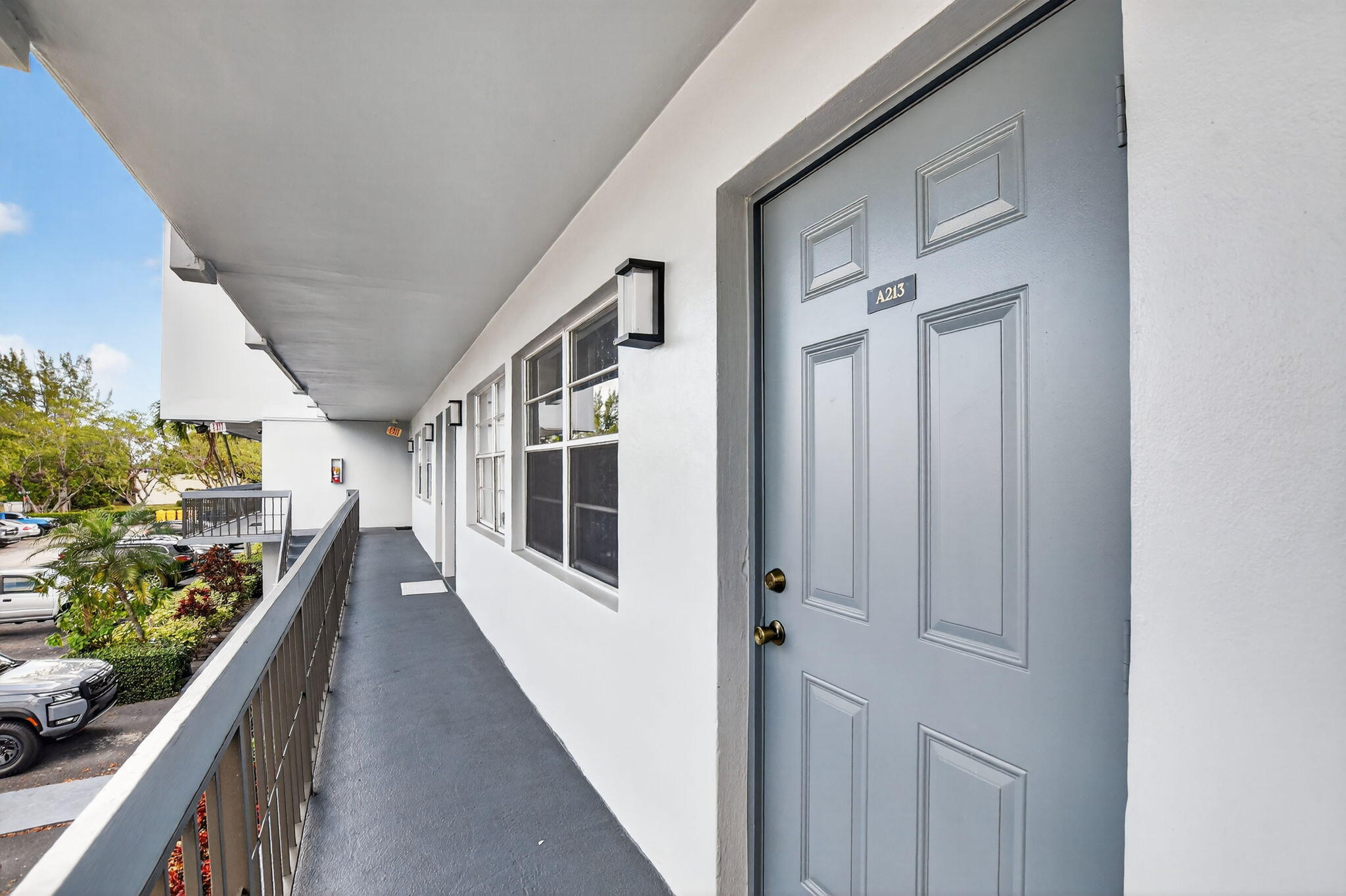 Foto de propiedad en 9500 SW 3rd Street 213, Boca Raton, FL 33428 Boca Raton con MLS# 